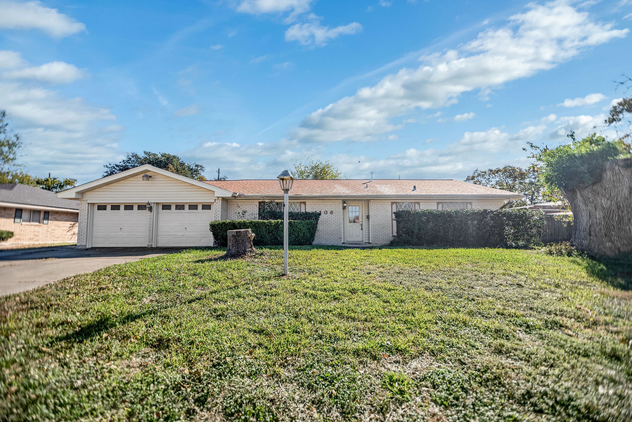 1106 Brookhollow Drive Property Photo 3