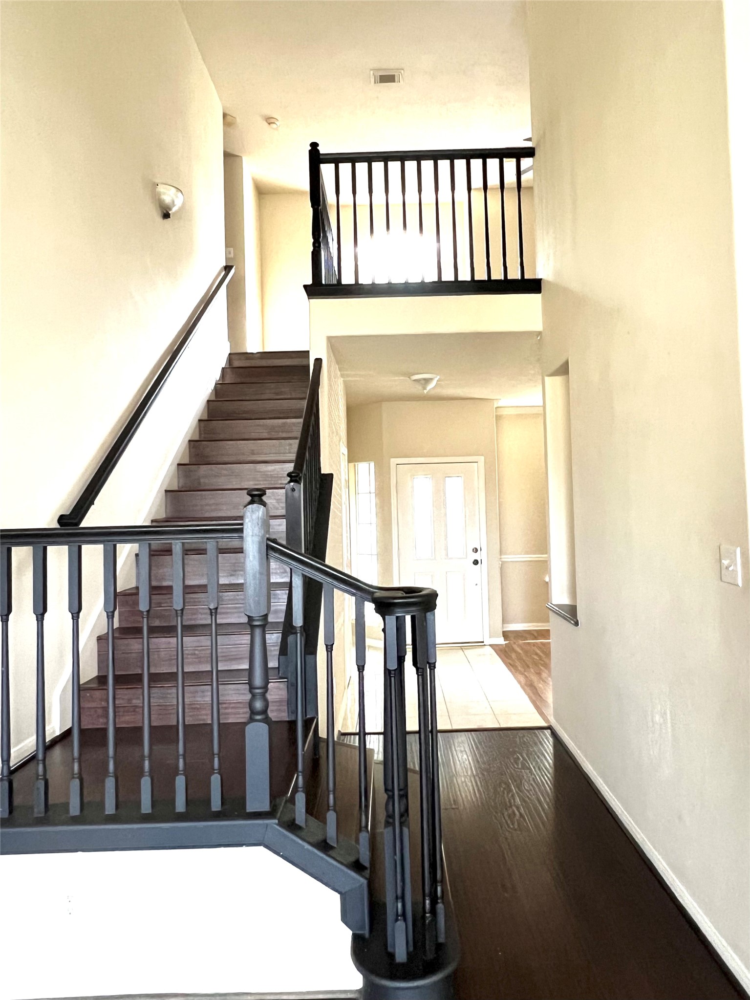 4911 Knights Branch Drive Property Photo 9