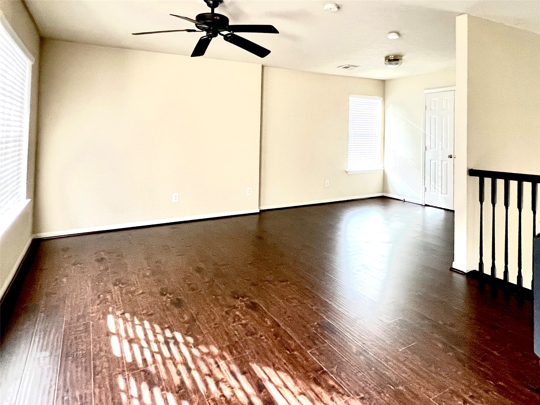 4911 Knights Branch Drive Property Photo 12