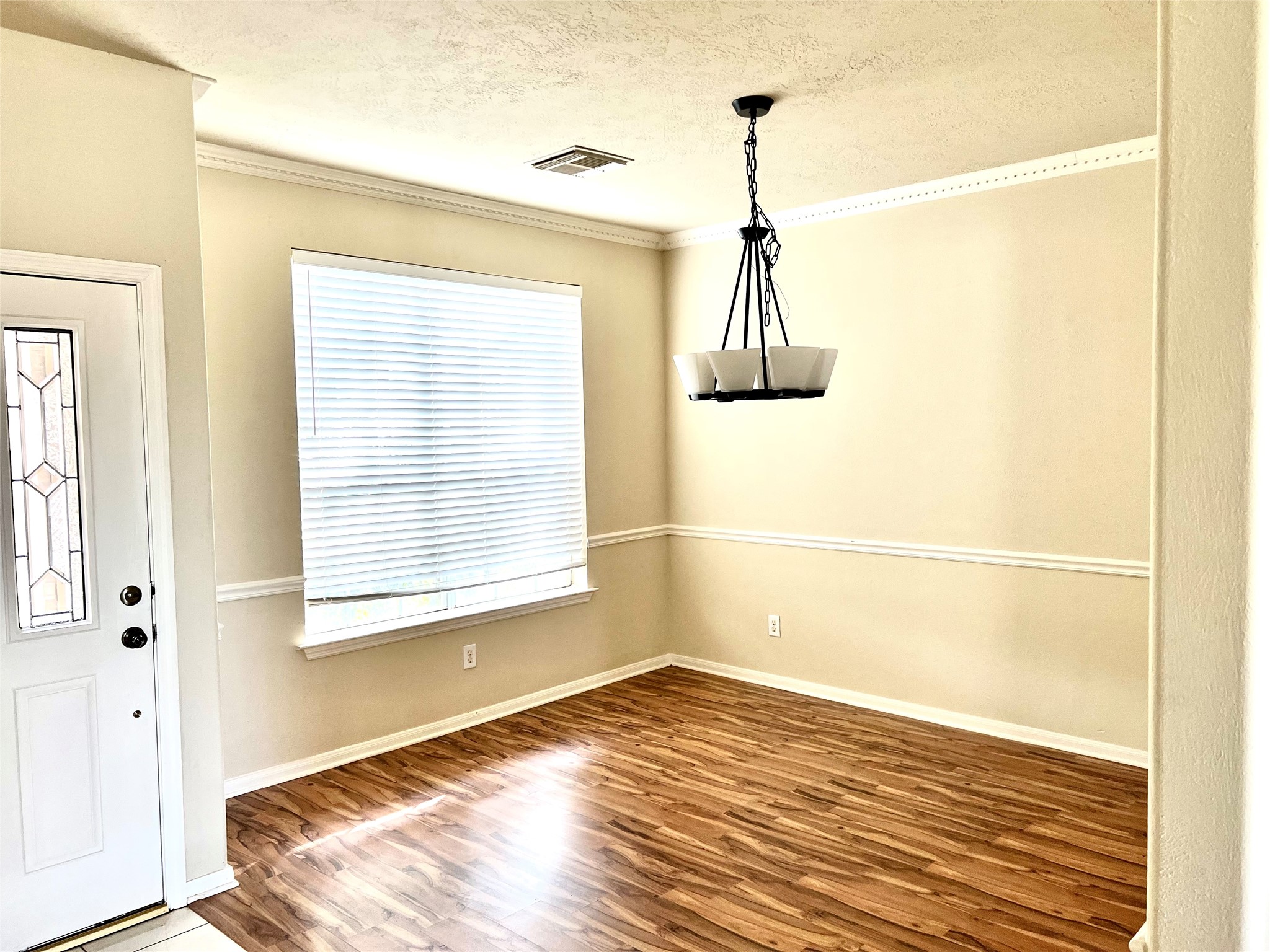4911 Knights Branch Drive Property Photo 13