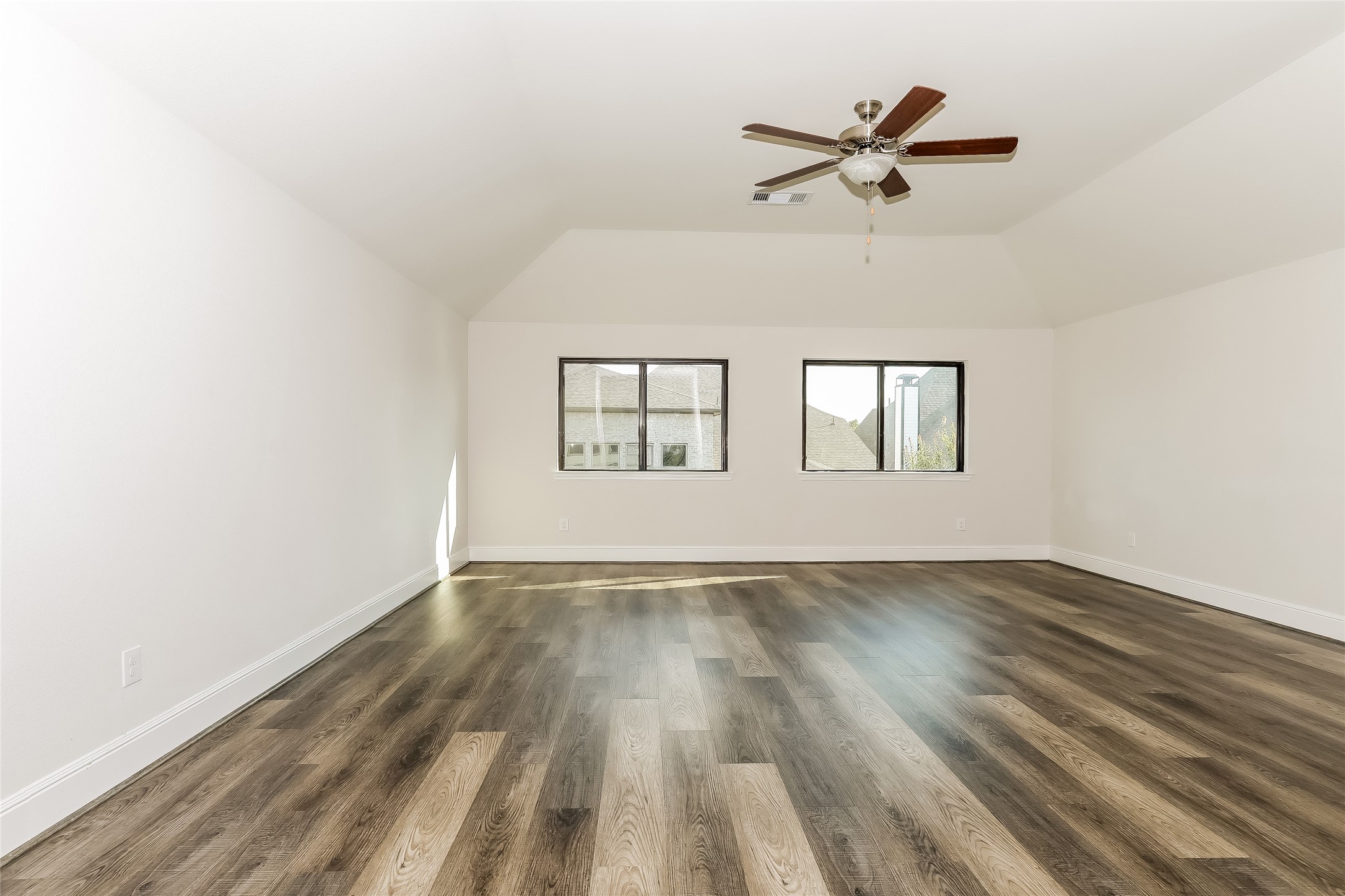 30627 S Creek Way Property Photo 12