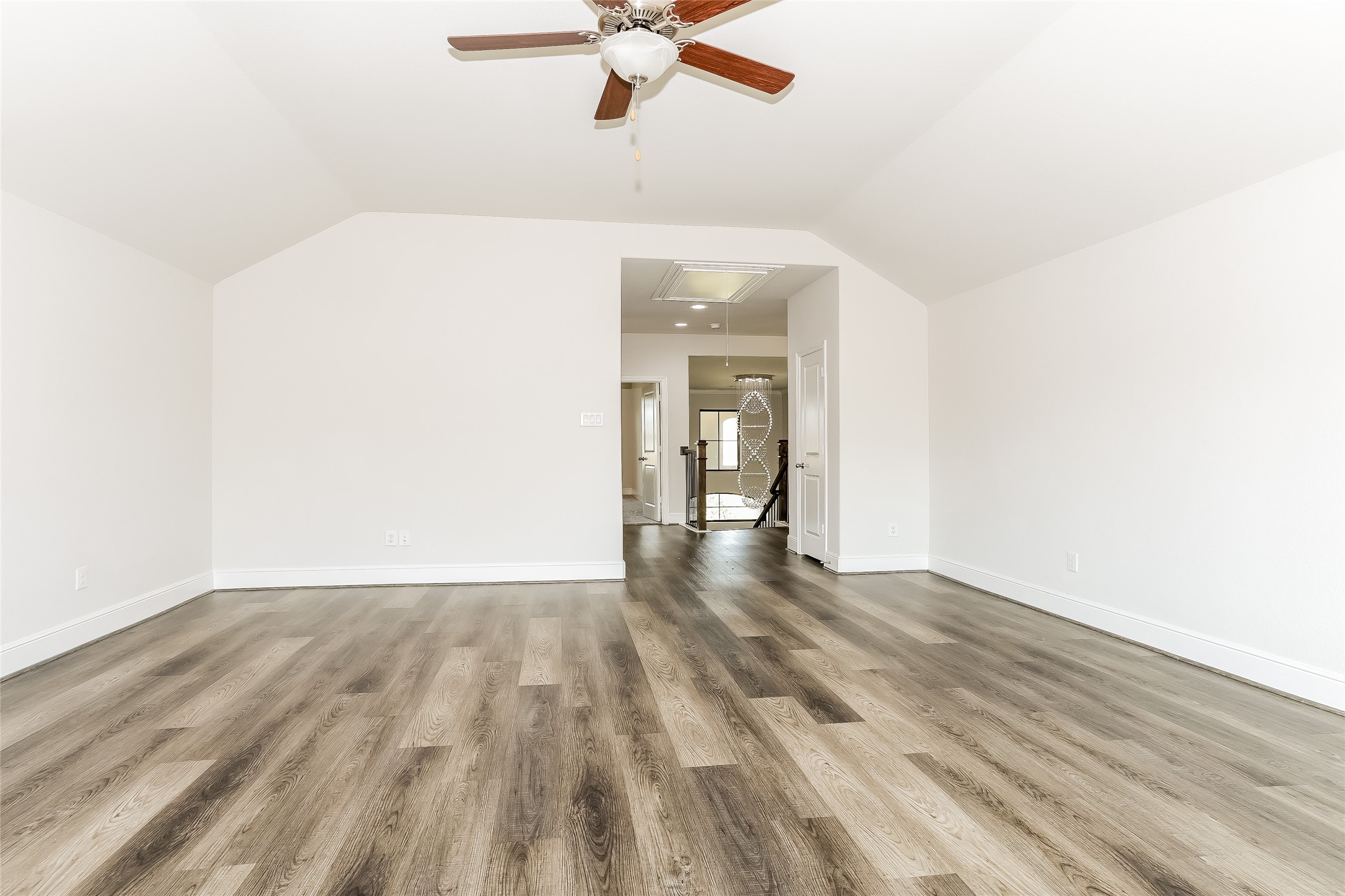 30627 S Creek Way Property Photo 13