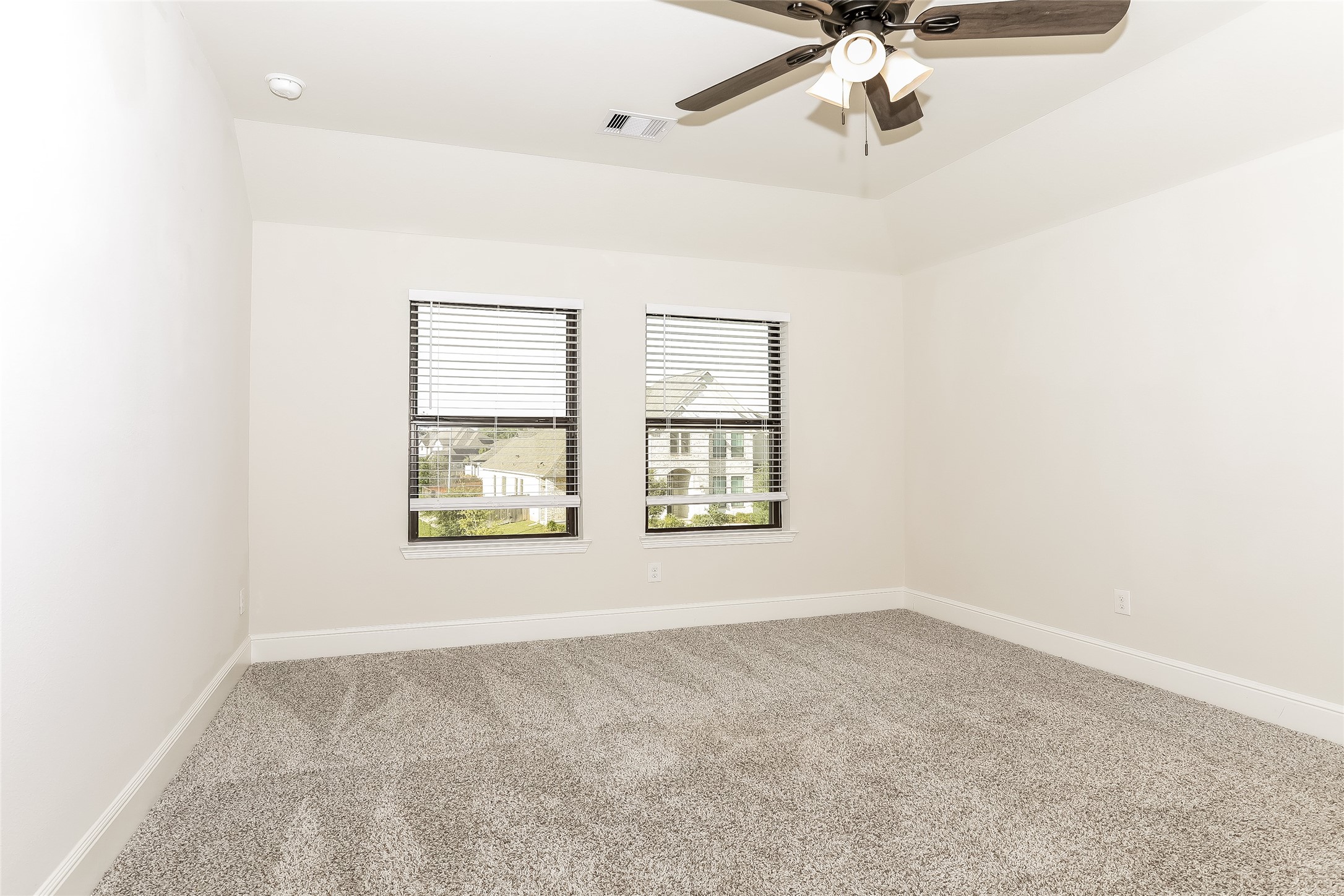 30627 S Creek Way Property Photo 24