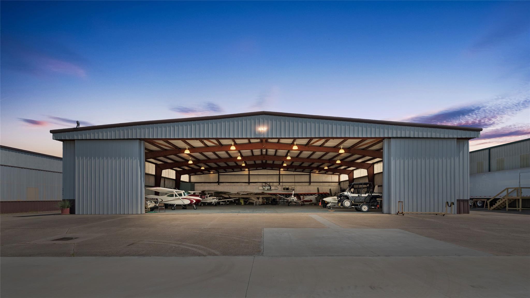 5519 W Arcola Airport, Arcola Tx 77583 Property Photo 1