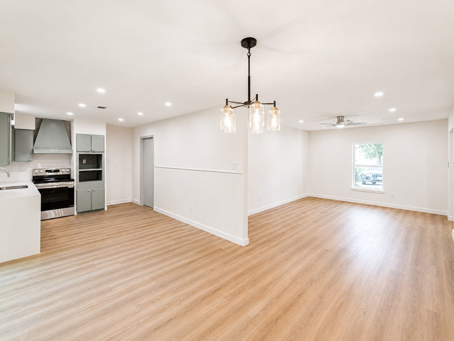 10911 Corona Lane