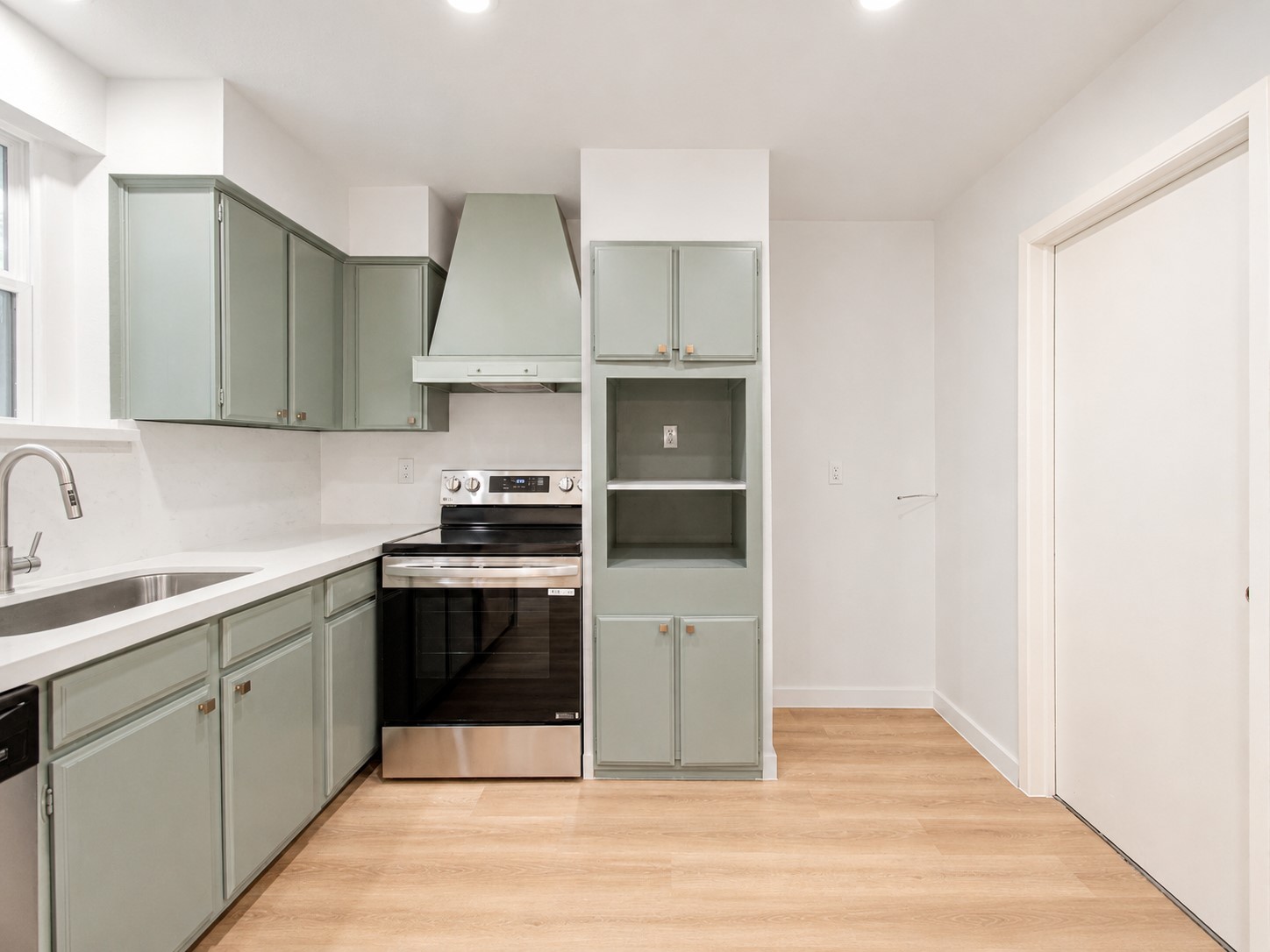 10911 Corona Lane Property Photo 3