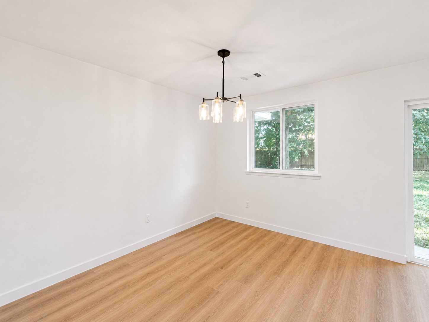 10911 Corona Lane Property Photo 14