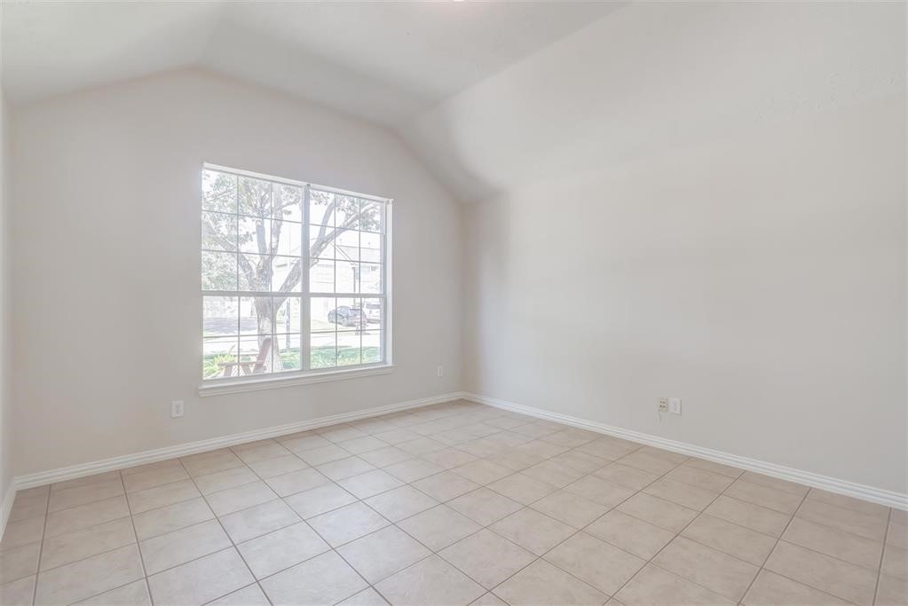 2523 Firecrest Drive Property Photo 6