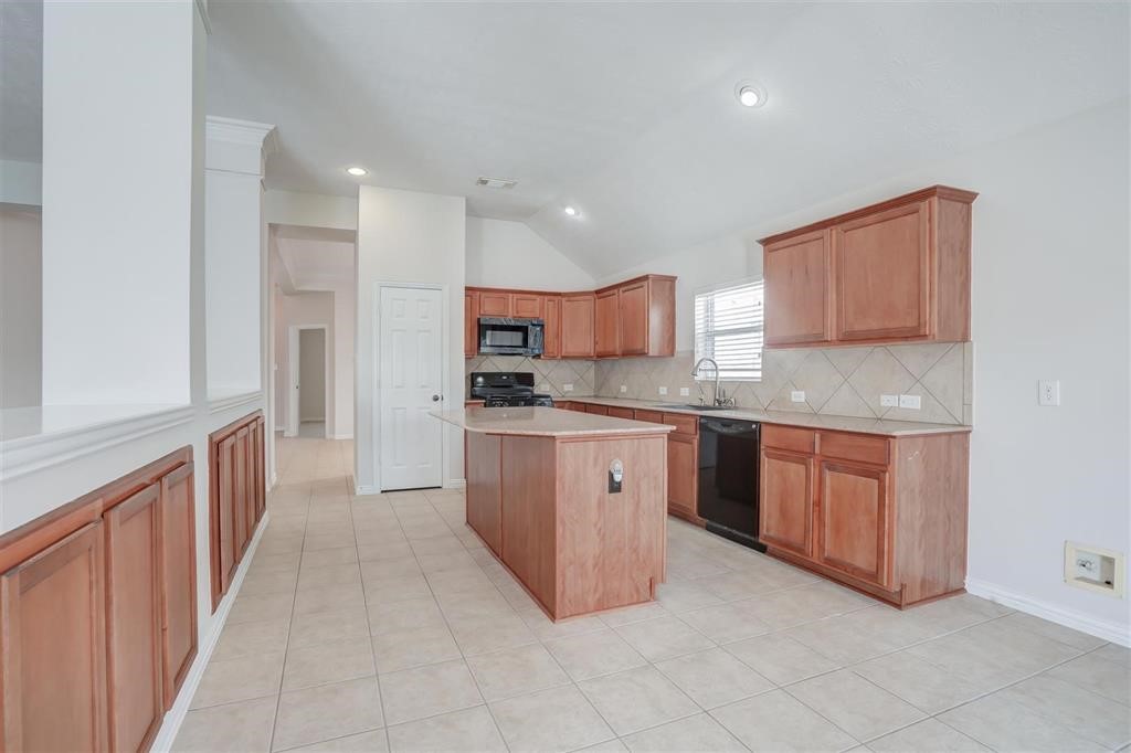 2523 Firecrest Drive Property Photo 15