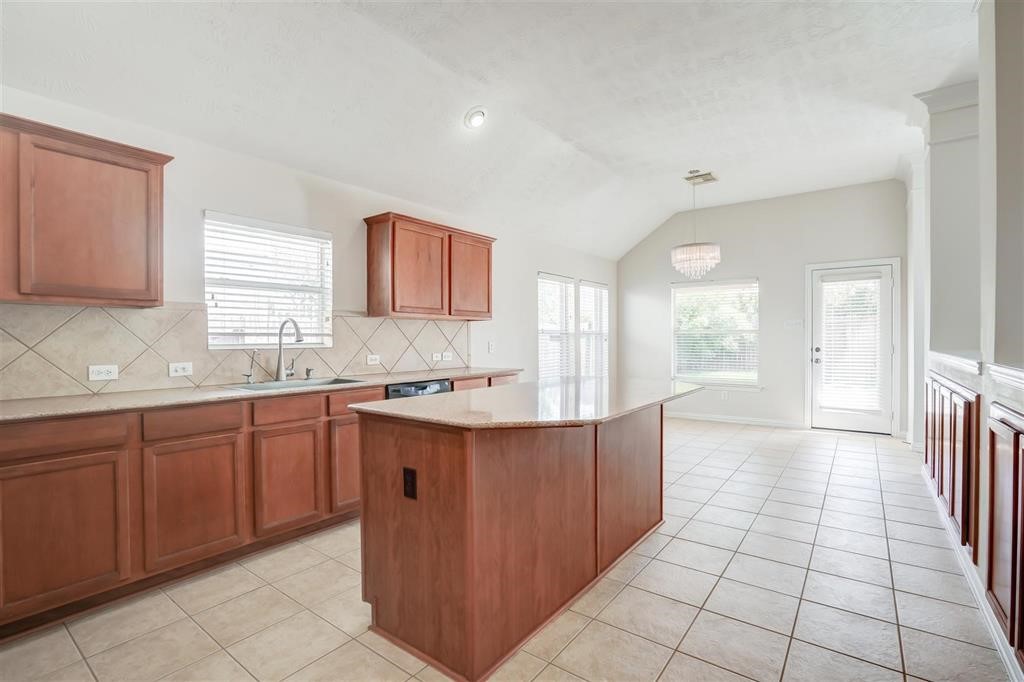 2523 Firecrest Drive Property Photo 19