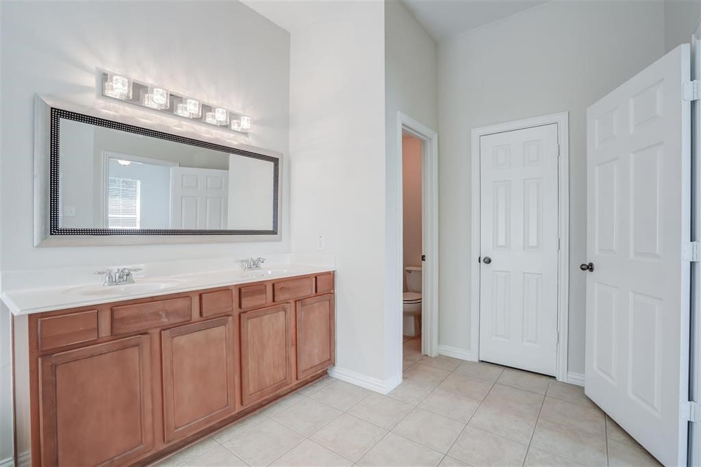 2523 Firecrest Drive Property Photo 23
