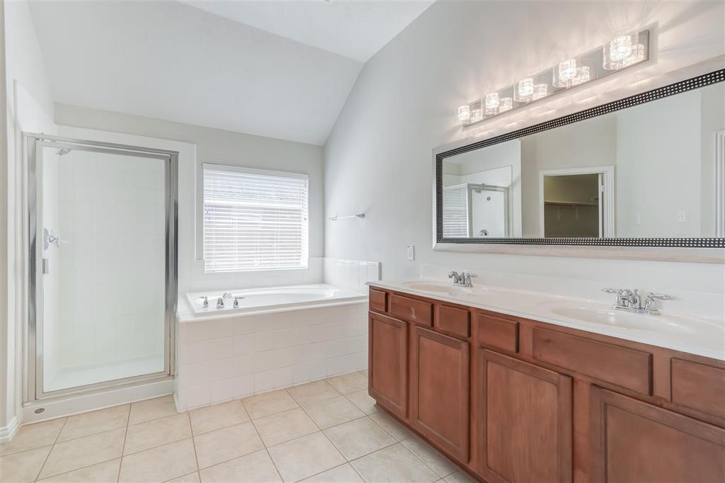 2523 Firecrest Drive Property Photo 24