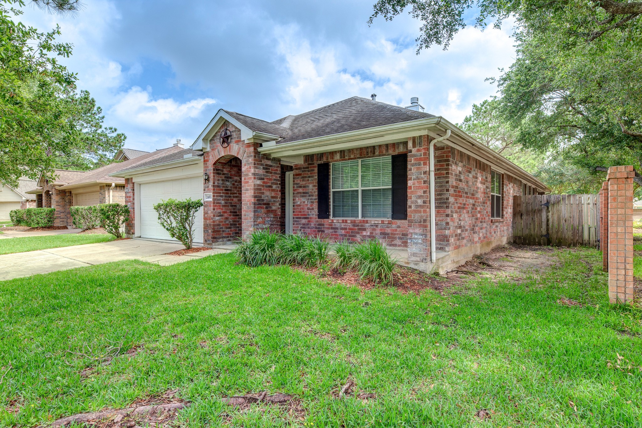 24502 Drakefield Court Property Photo 3