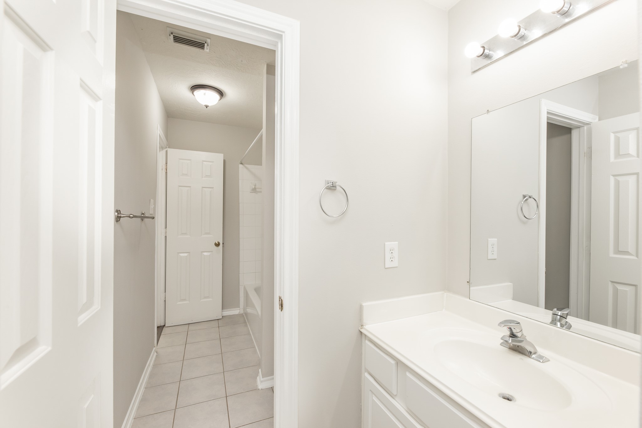 24502 Drakefield Court Property Photo 25