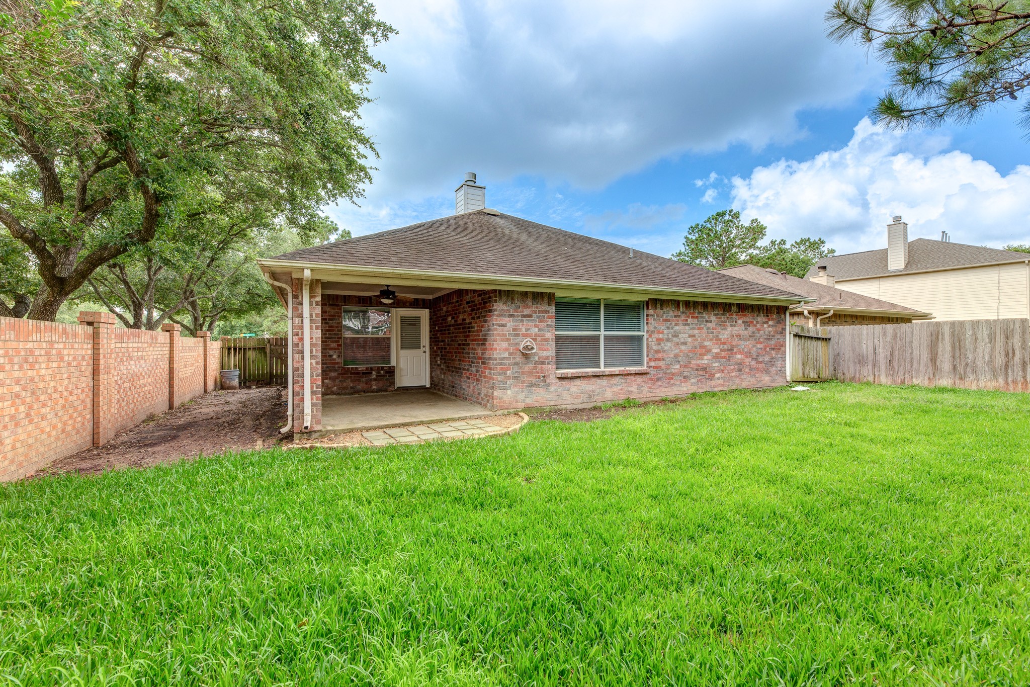 24502 Drakefield Court Property Photo 28