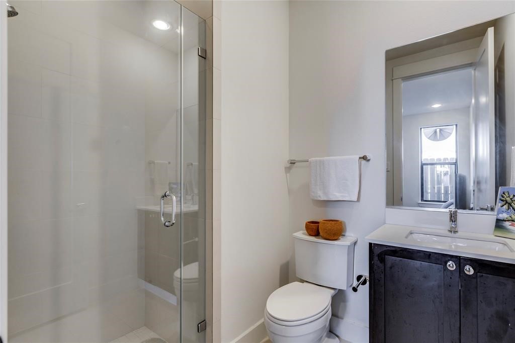 2612 Polk Street B Property Photo 21