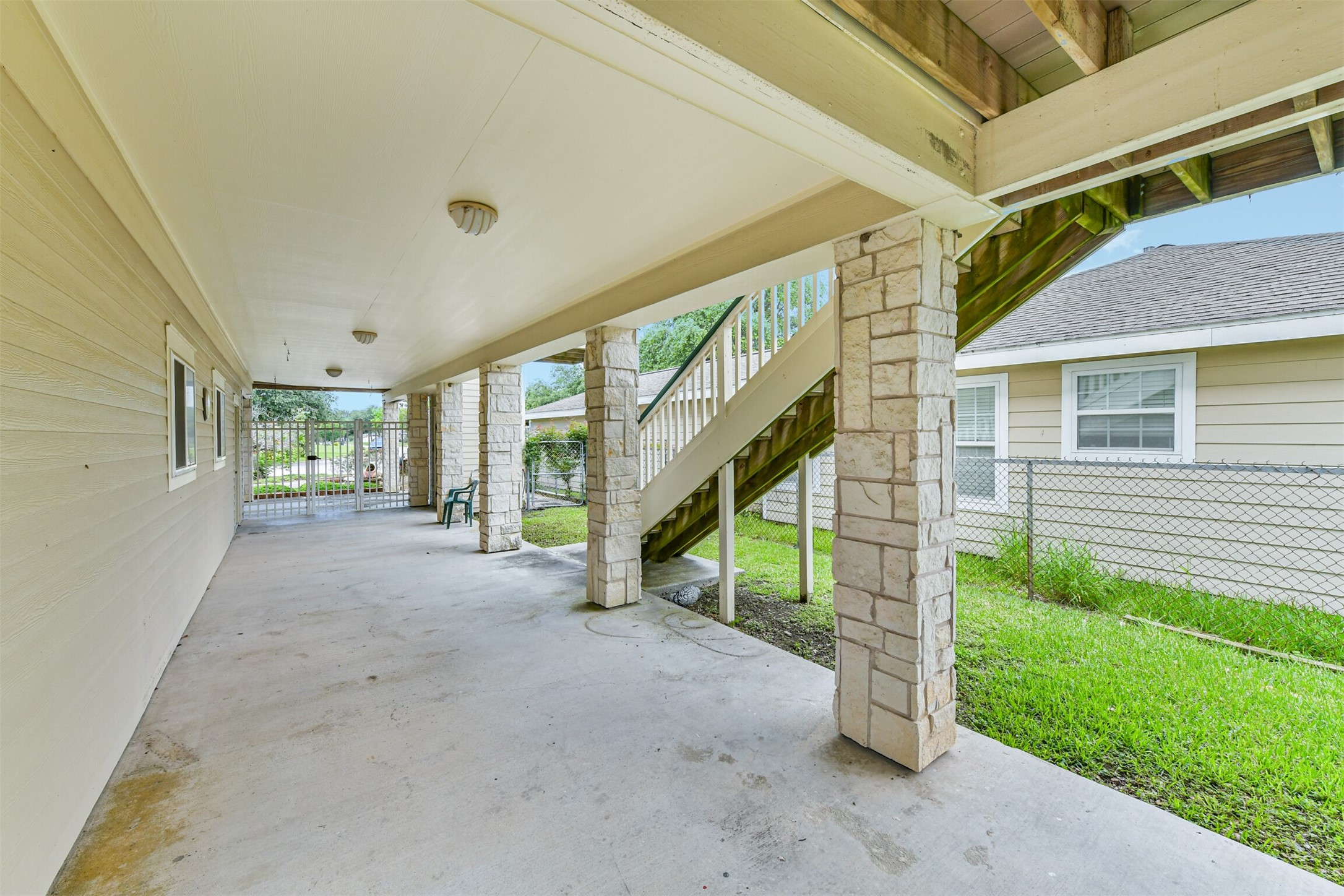 5723 Stewart Avenue Property Photo 7