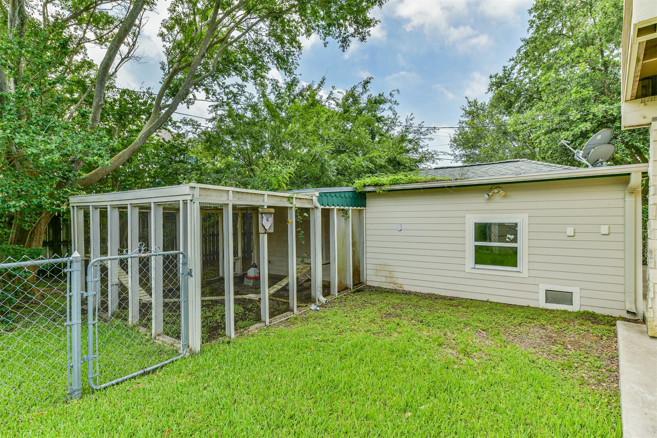 5723 Stewart Avenue Property Photo 8