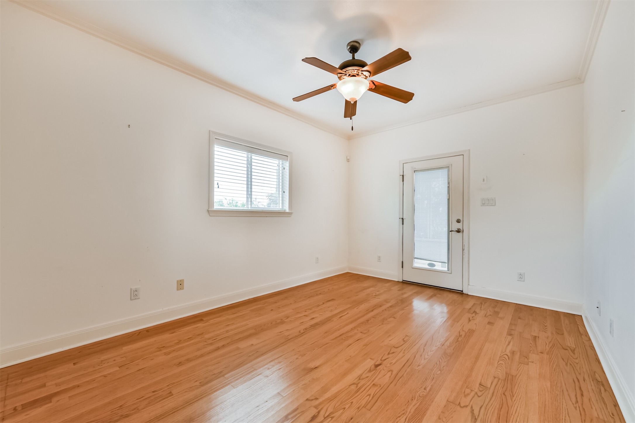 5723 Stewart Avenue Property Photo 28