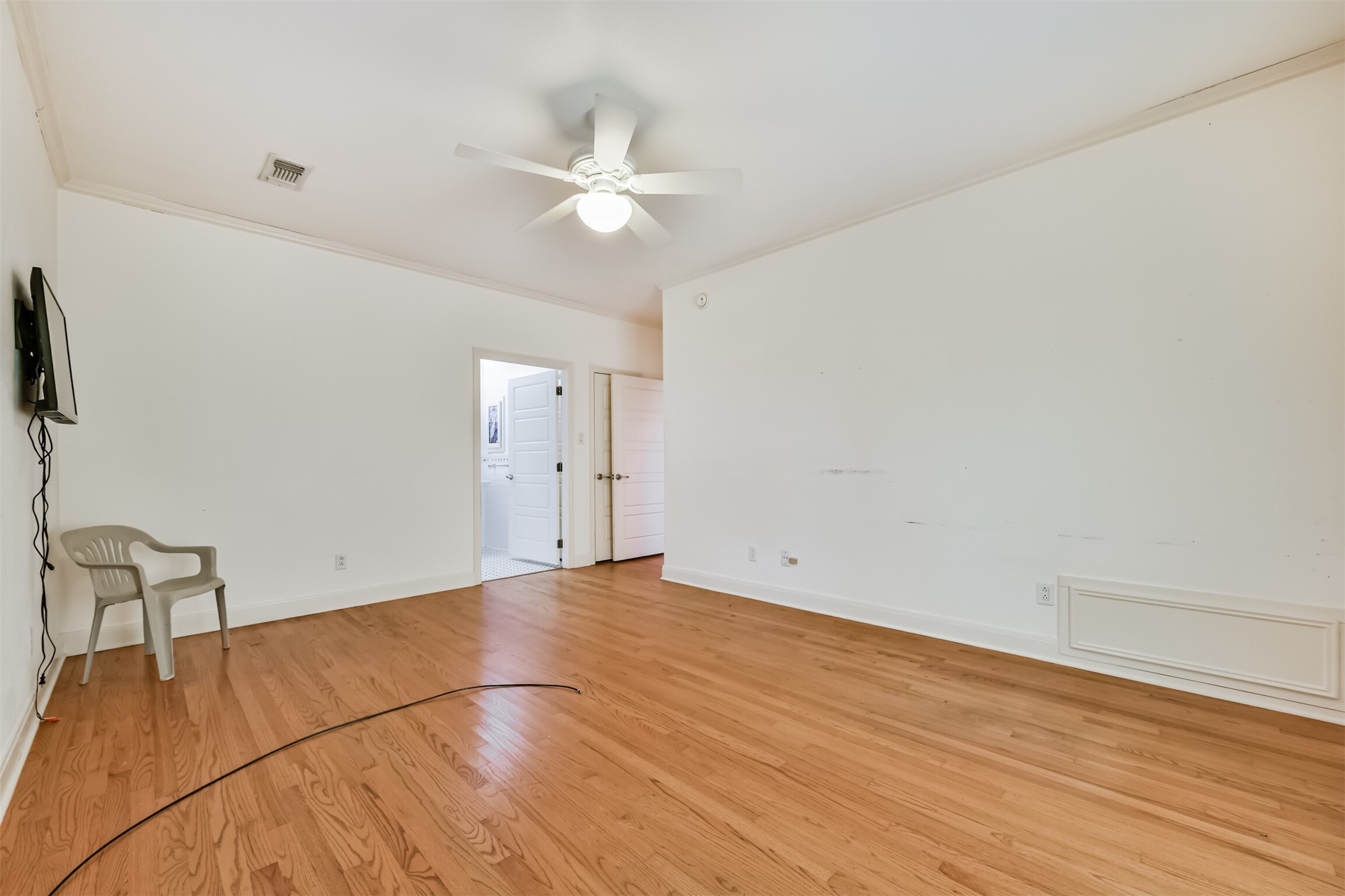 5723 Stewart Avenue Property Photo 33