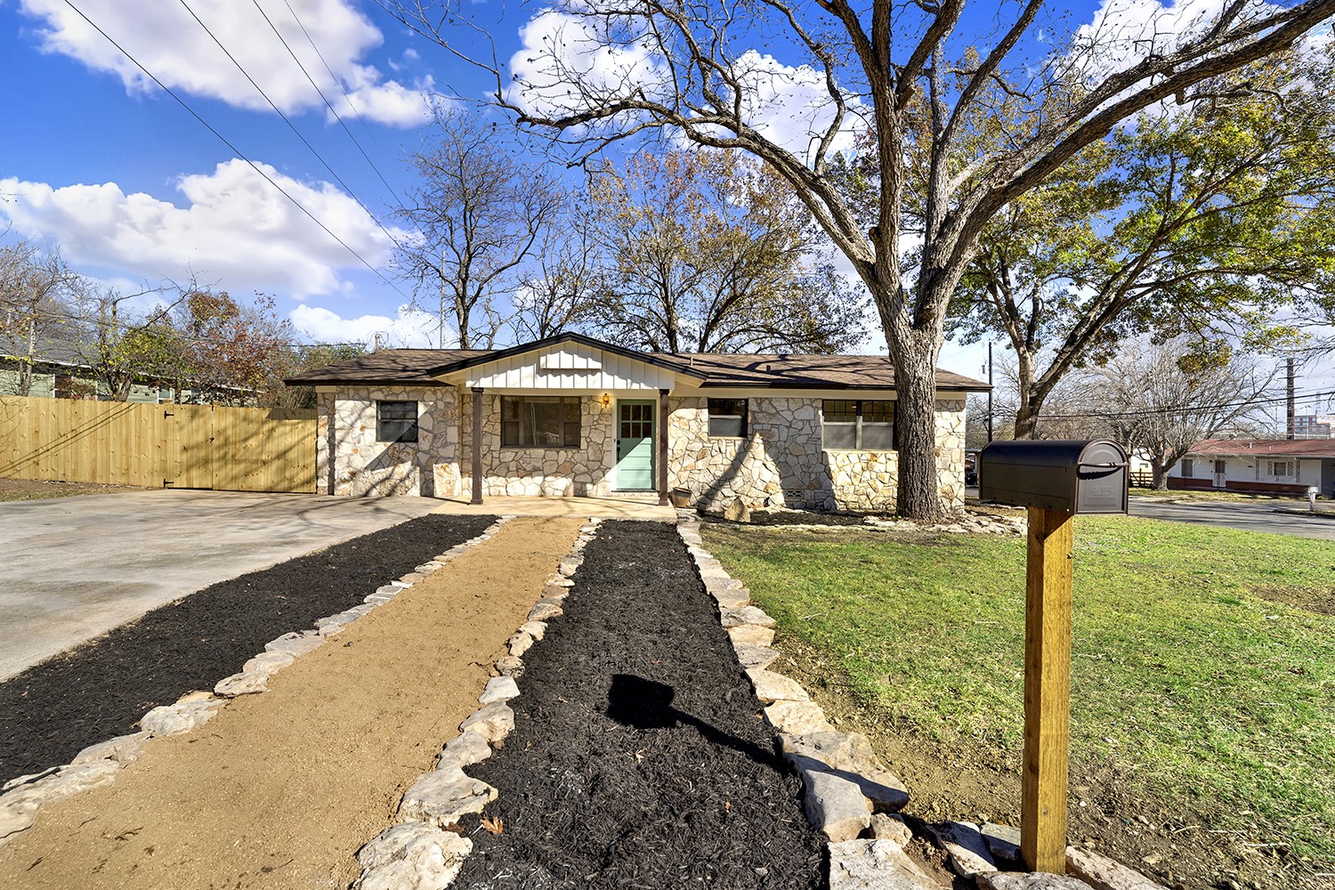510 Parkview Boulevard Property Photo 1