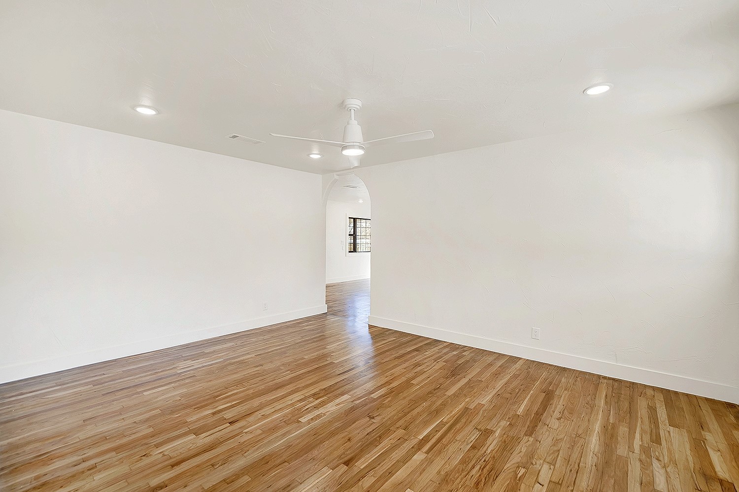 510 Parkview Boulevard Property Photo 4