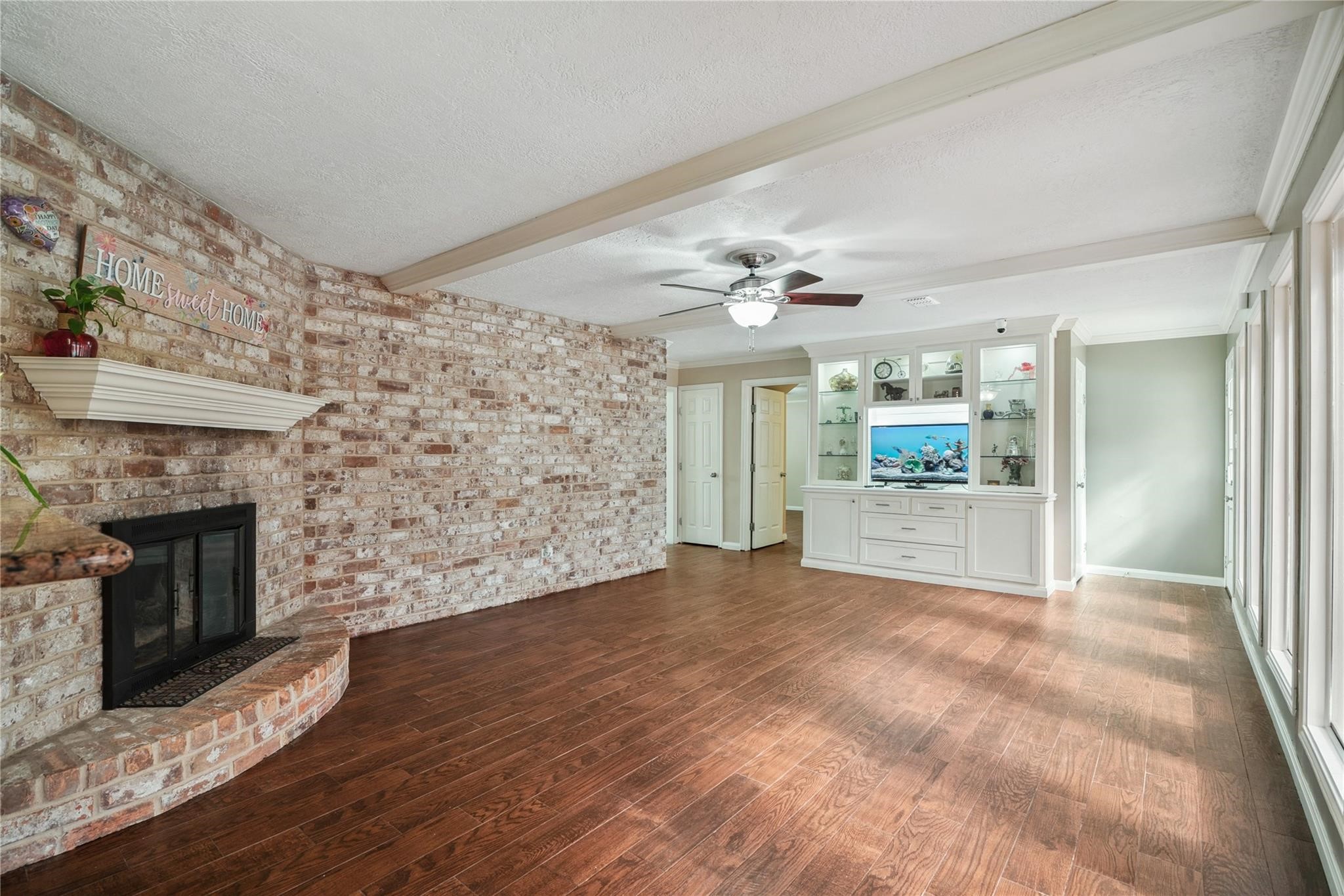 10911 Elmdale Drive Property Photo 4