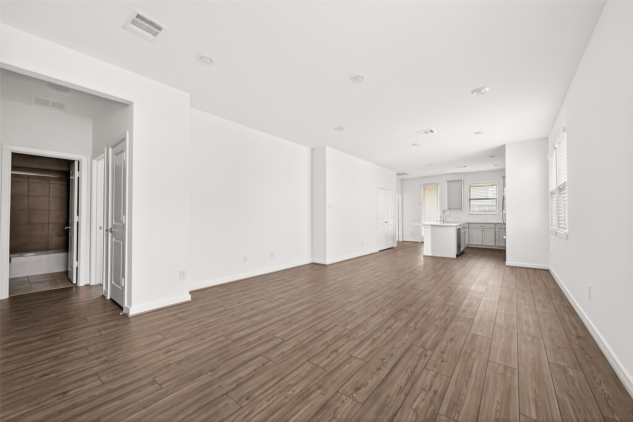 21815 White Bellflower Lane Property Photo 8