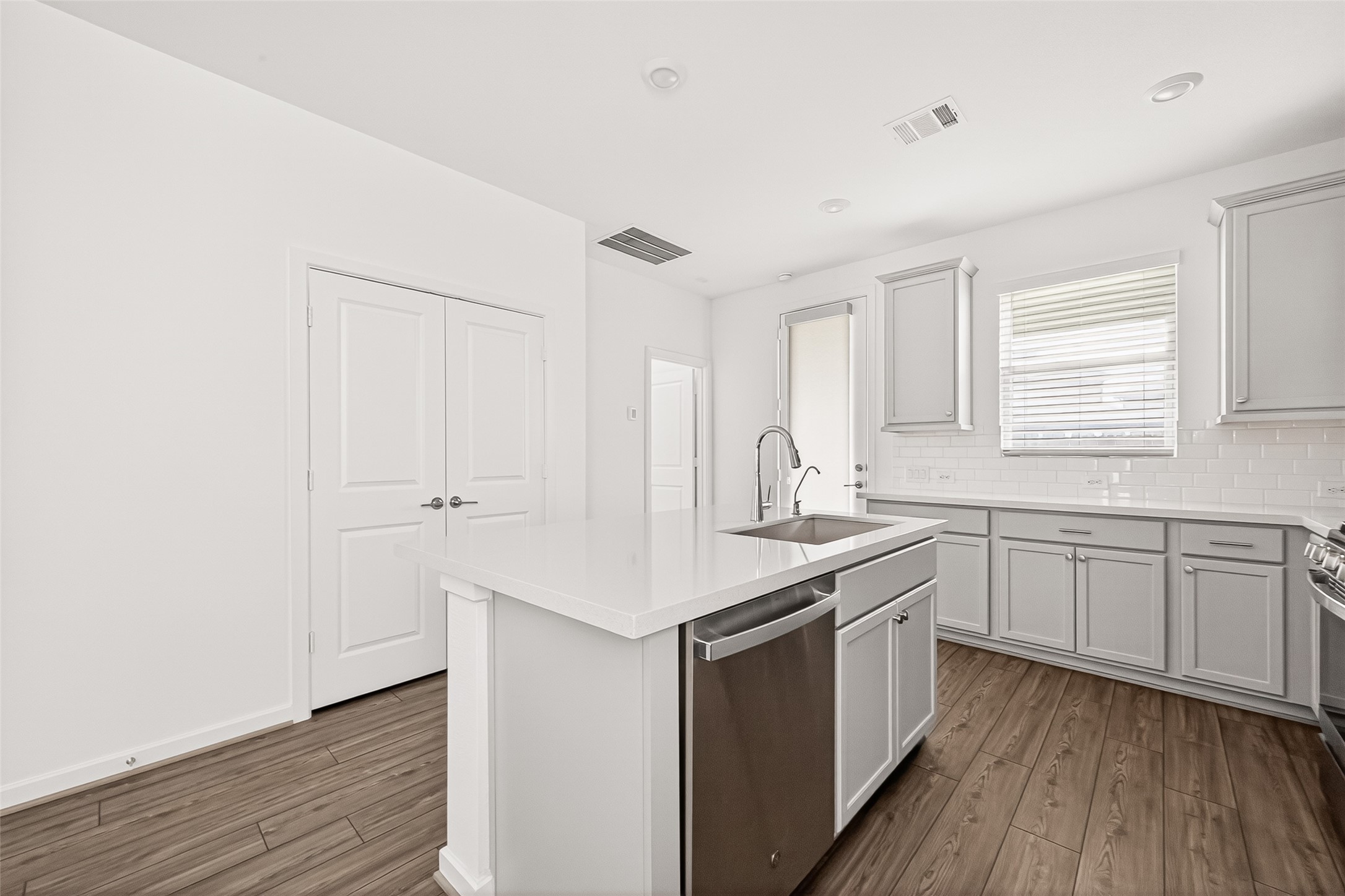 21815 White Bellflower Lane Property Photo 15