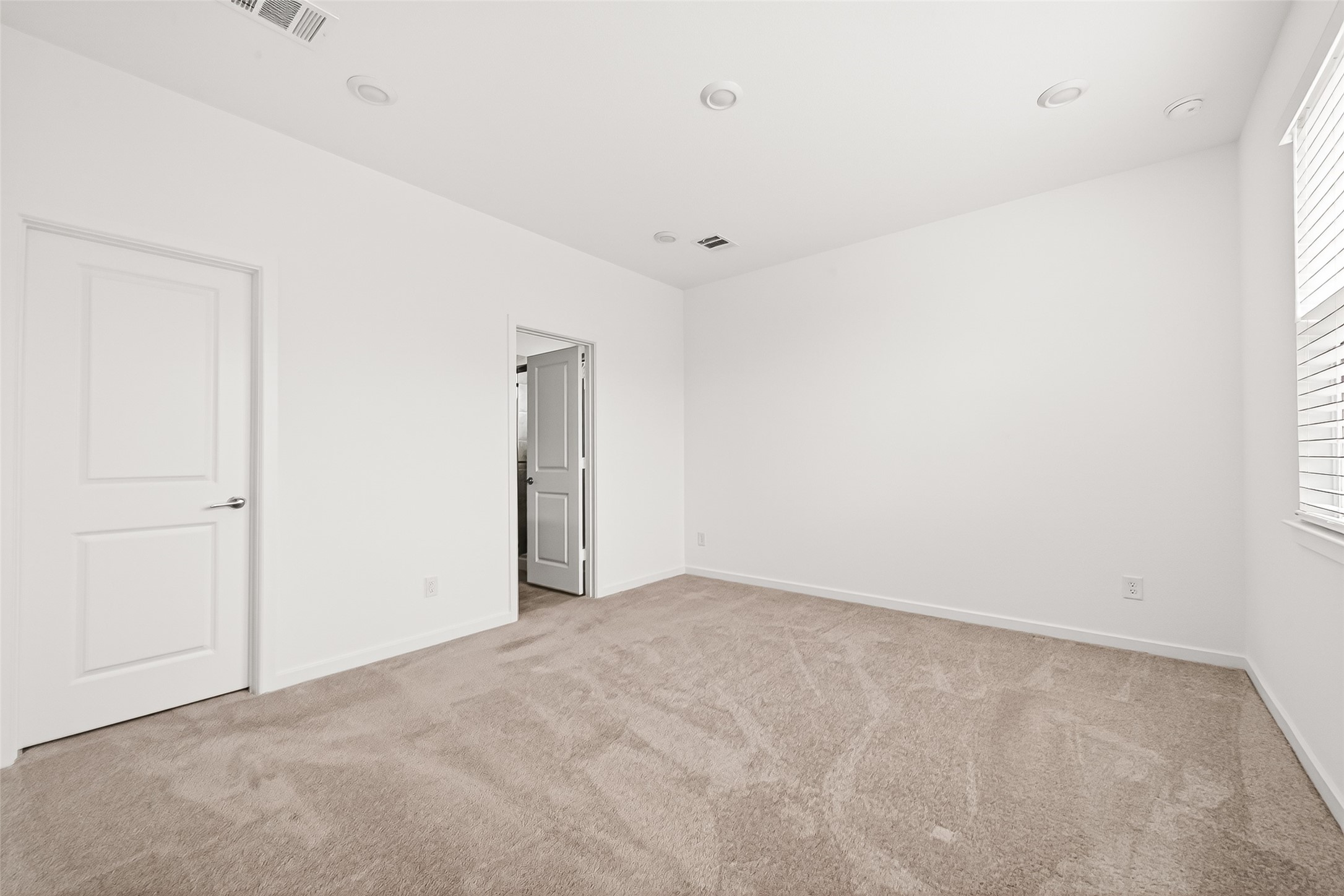 21815 White Bellflower Lane Property Photo 21