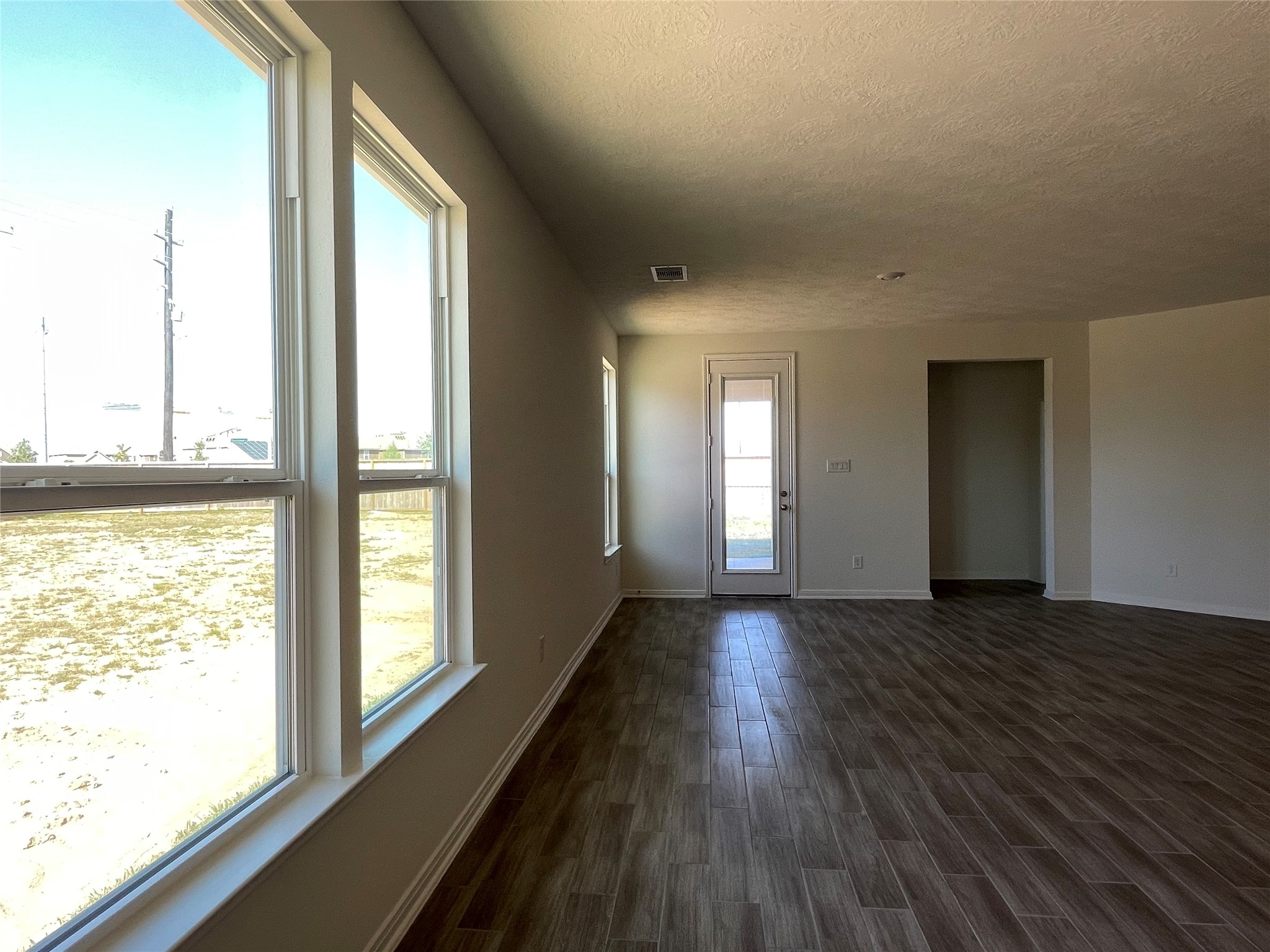 3307 Nila Creek Drive Property Photo 7