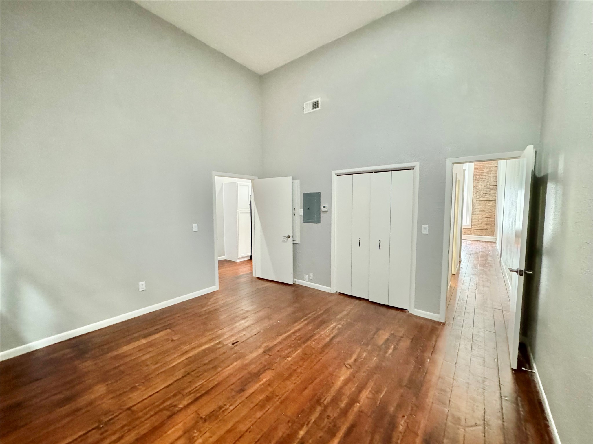 2309 Strand Street 2d Property Photo 6