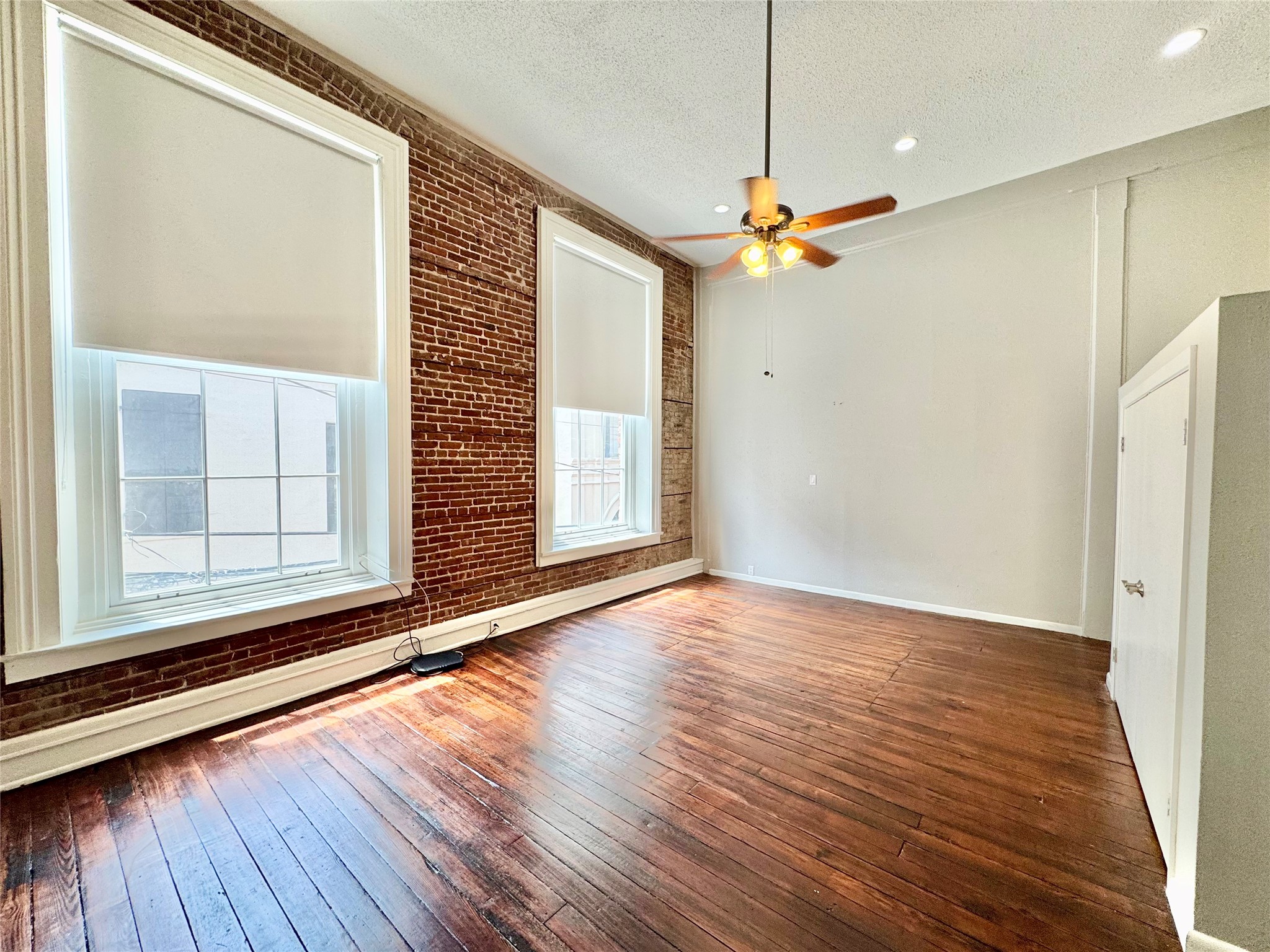 2309 Strand Street 2d Property Photo 10