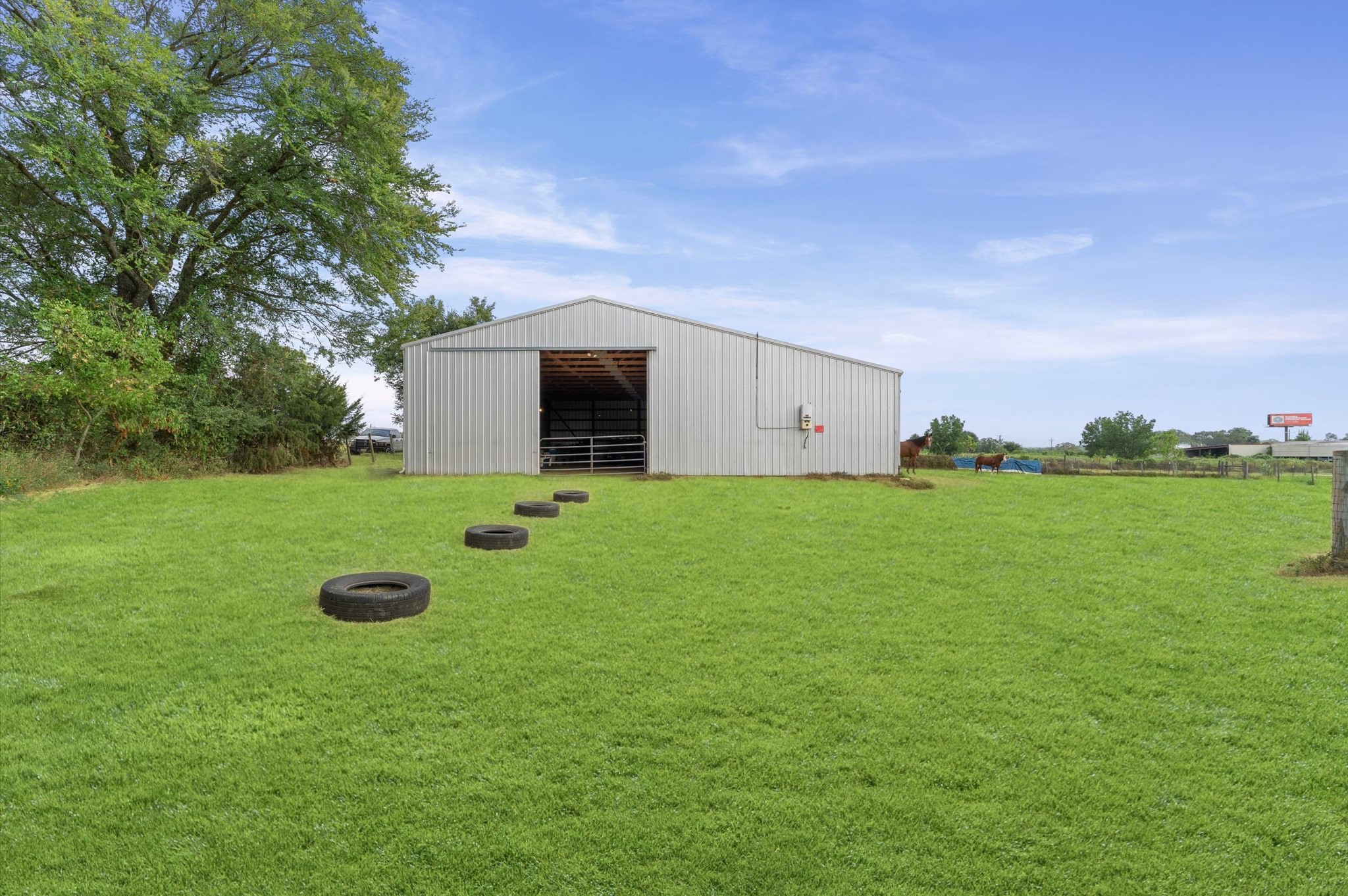 29381 Highway 6 Property Photo 7