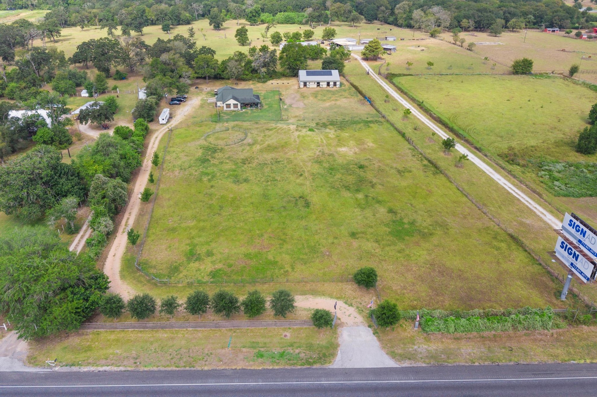 29381 Highway 6 Property Photo 9