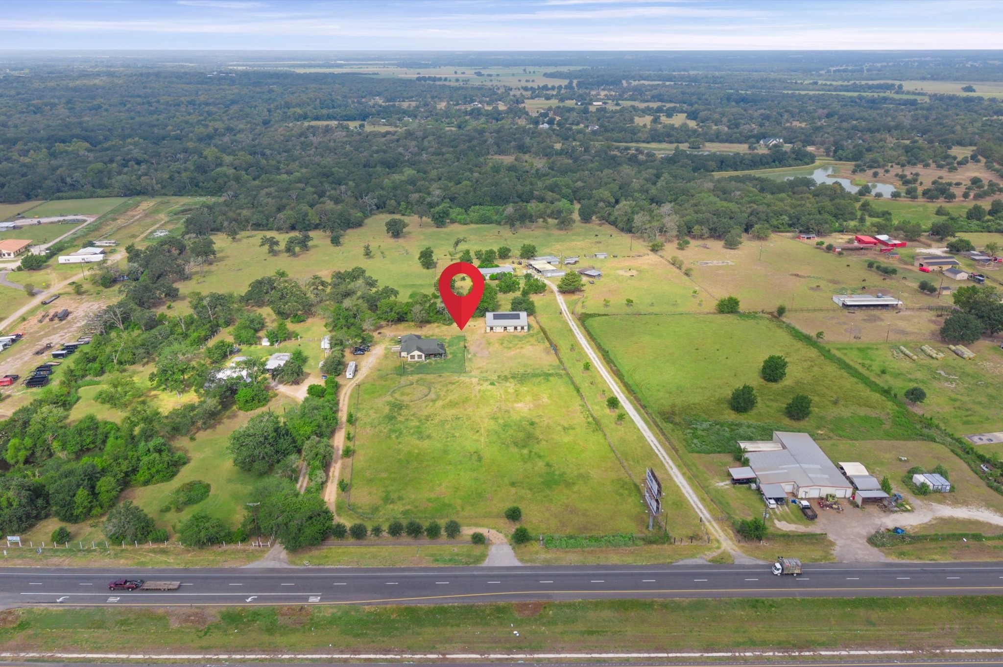 29381 Highway 6 Property Photo 10