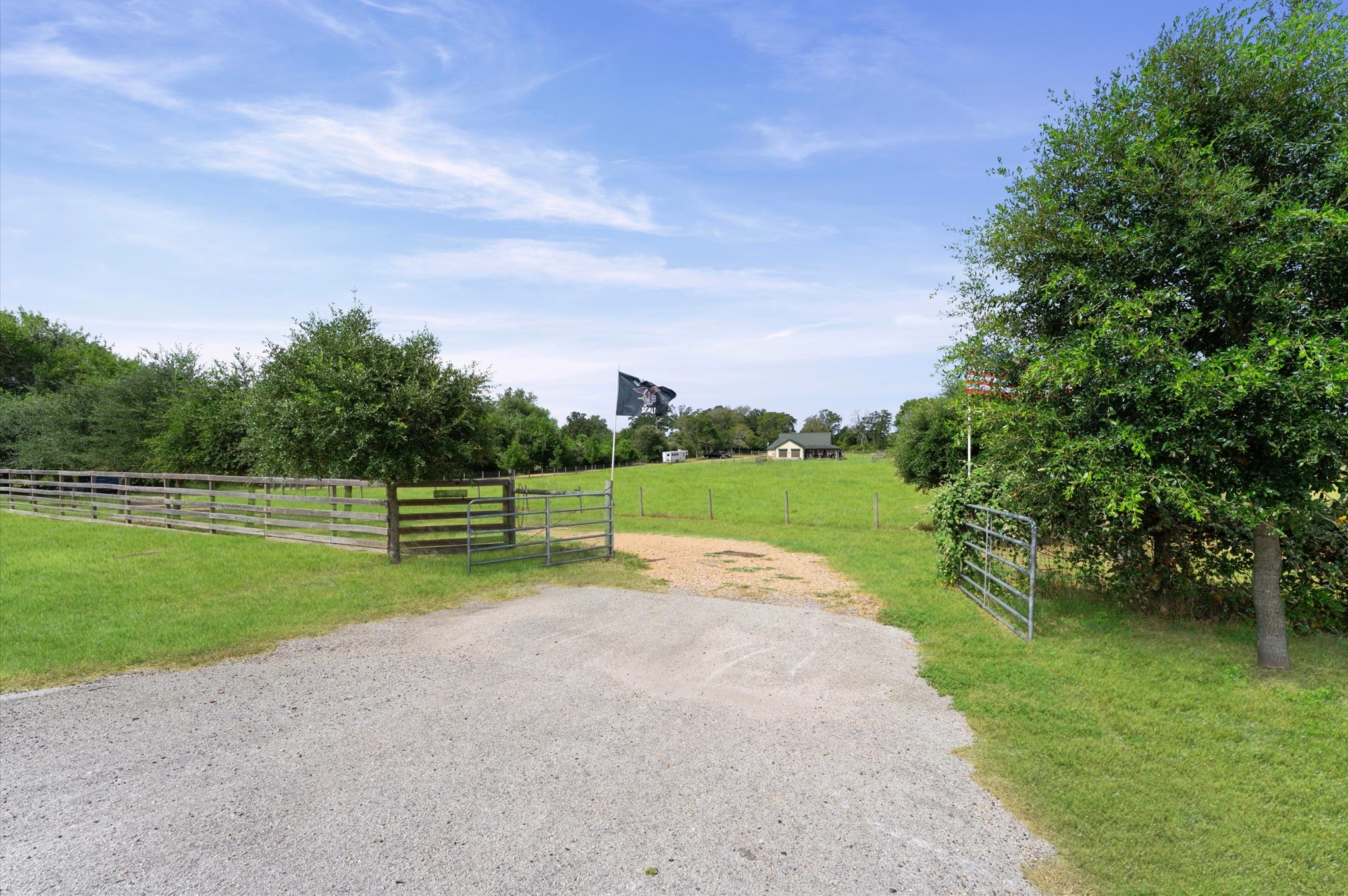 29381 Highway 6 Property Photo 14
