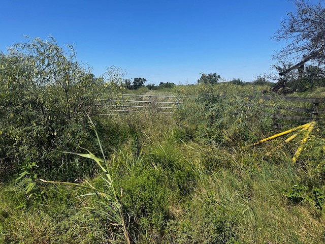 3399 Oil Field Road Property Photo 2