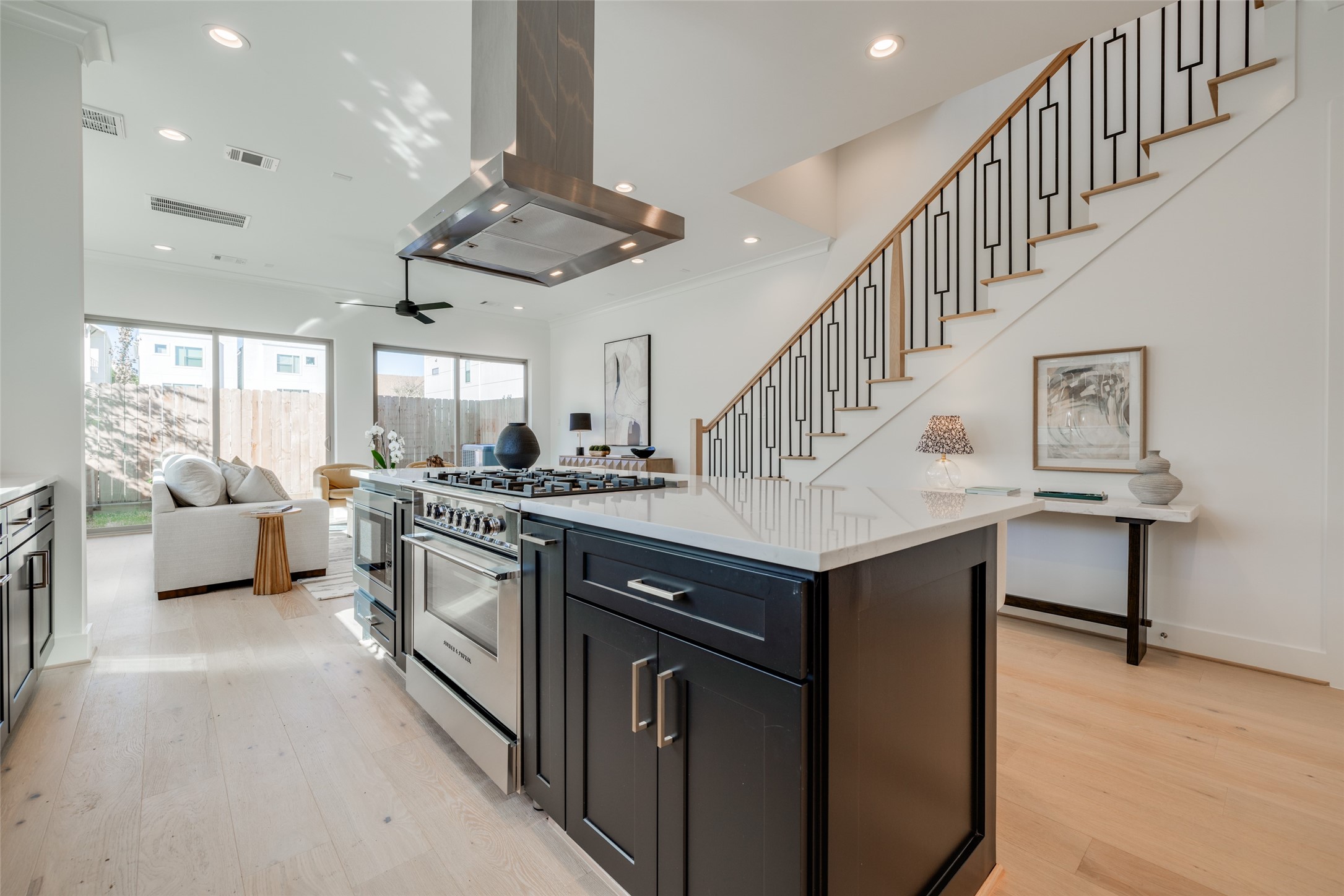 1818 Branard Street Property Photo 13