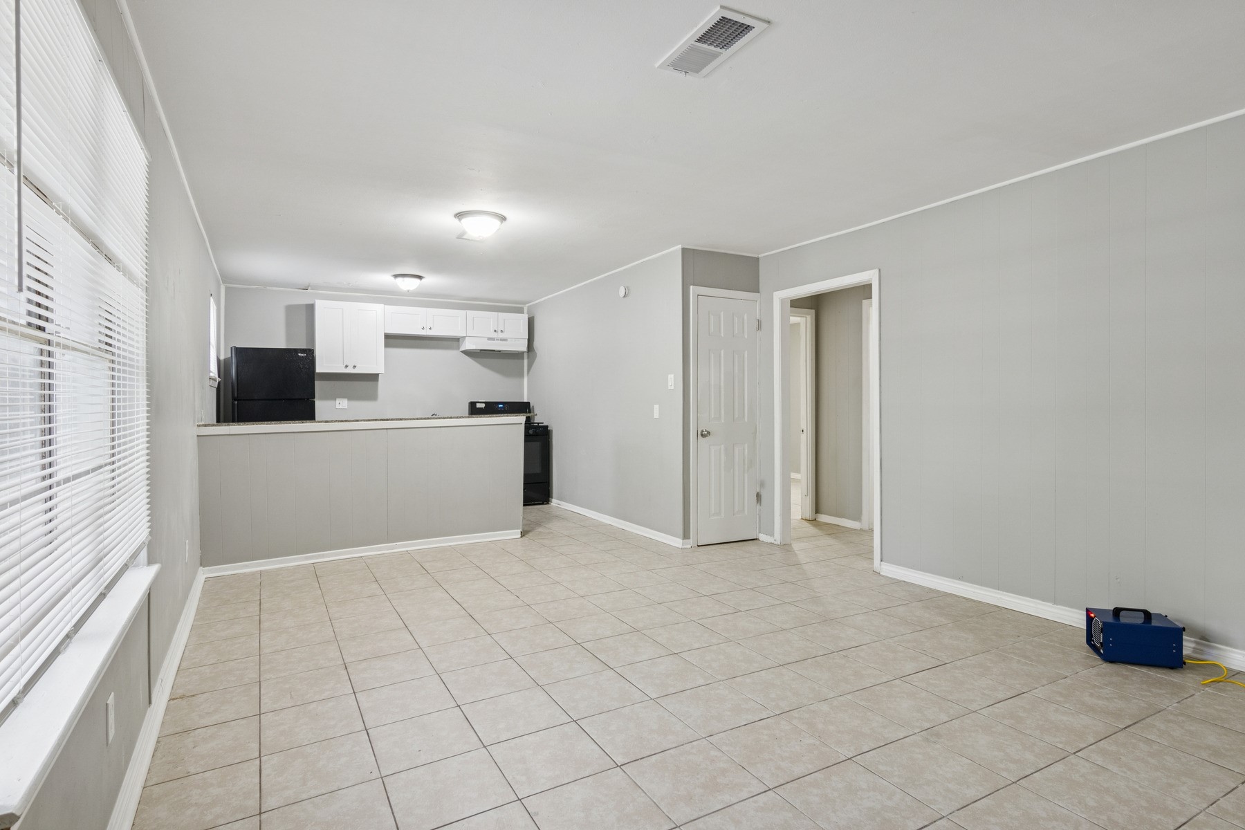 3635 N Macgregor Way 22 Property Photo 7