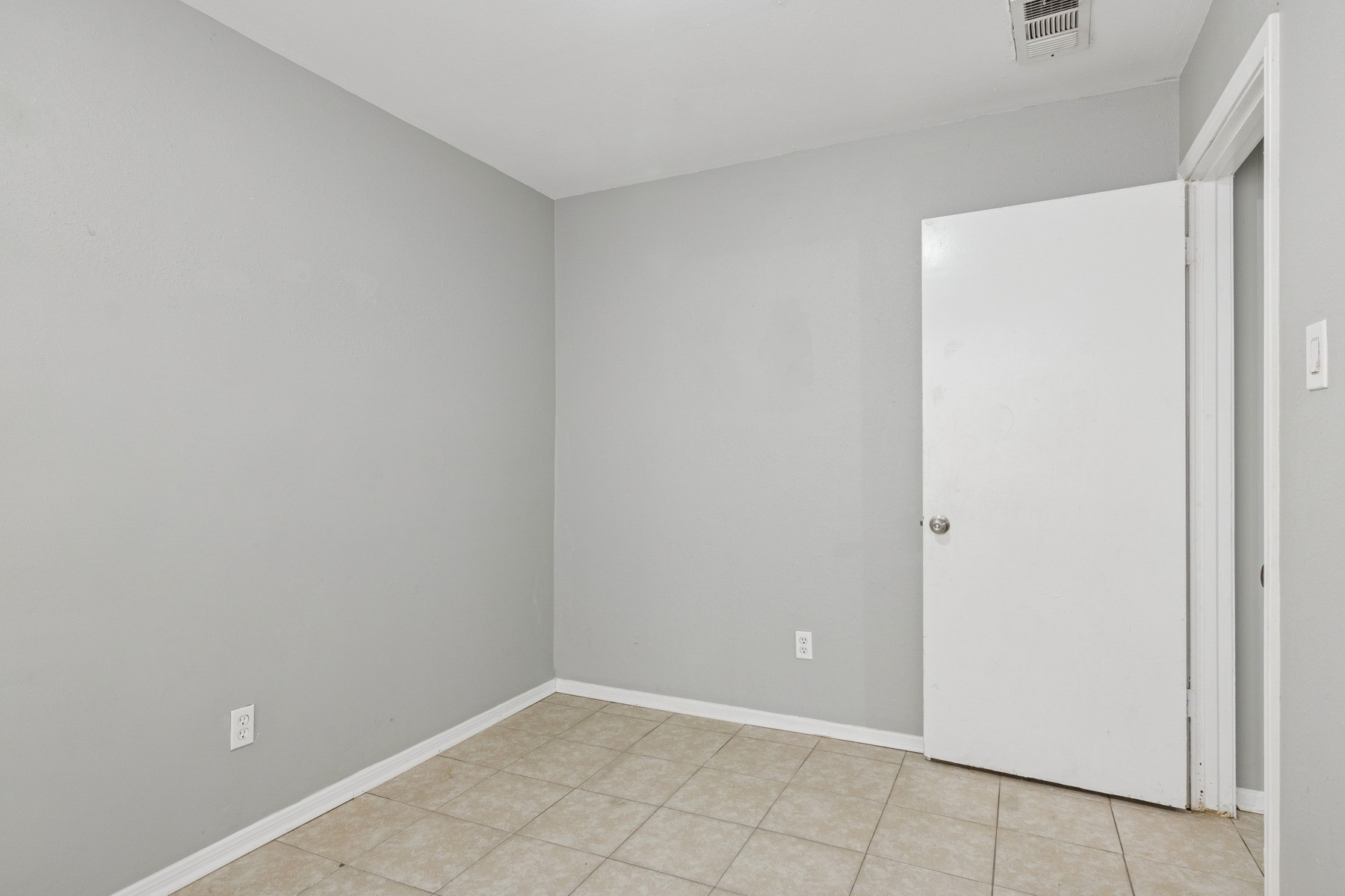 3635 N Macgregor Way 22 Property Photo 10