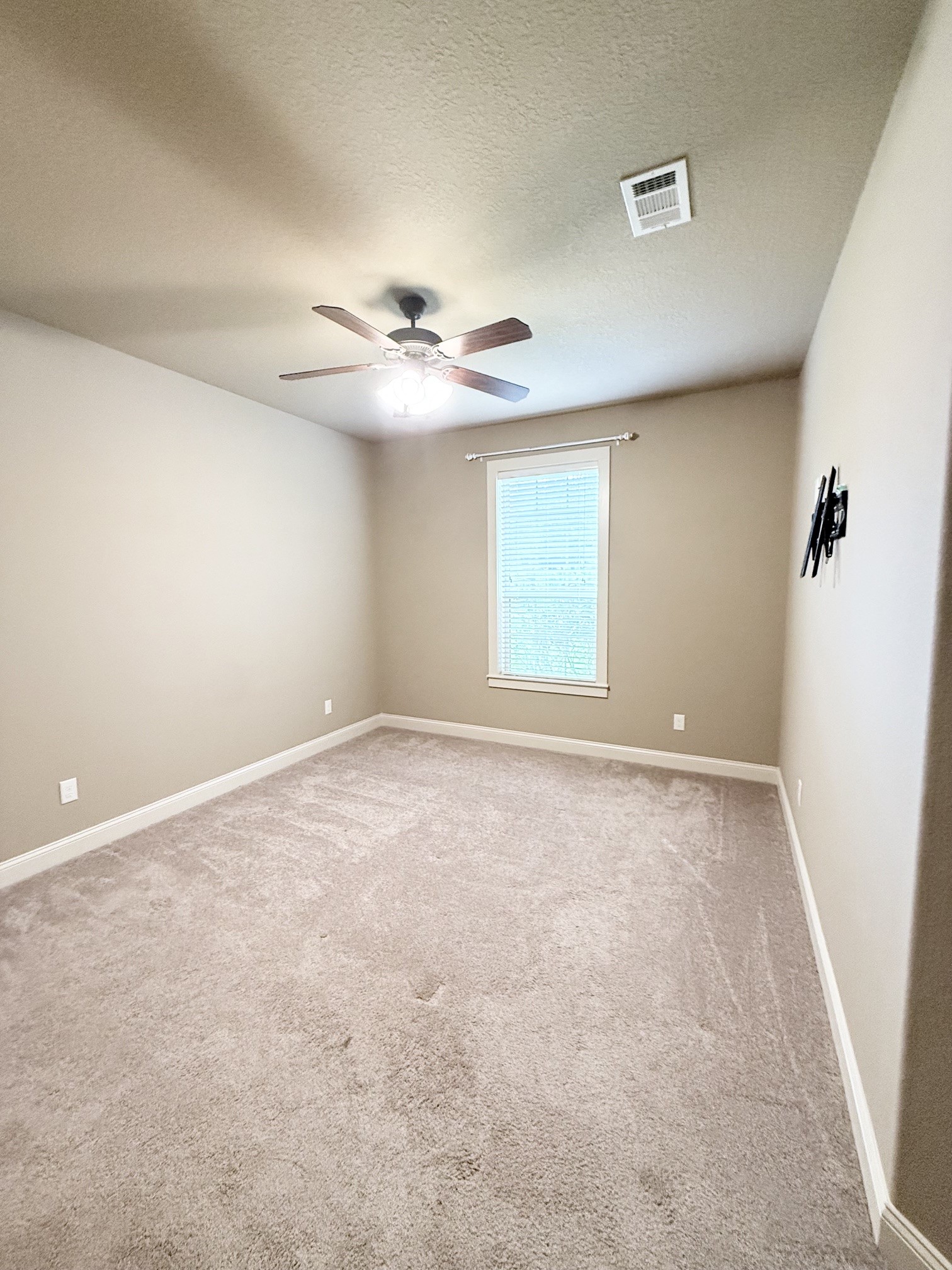 4306 Rock Bend Drive Property Photo 10