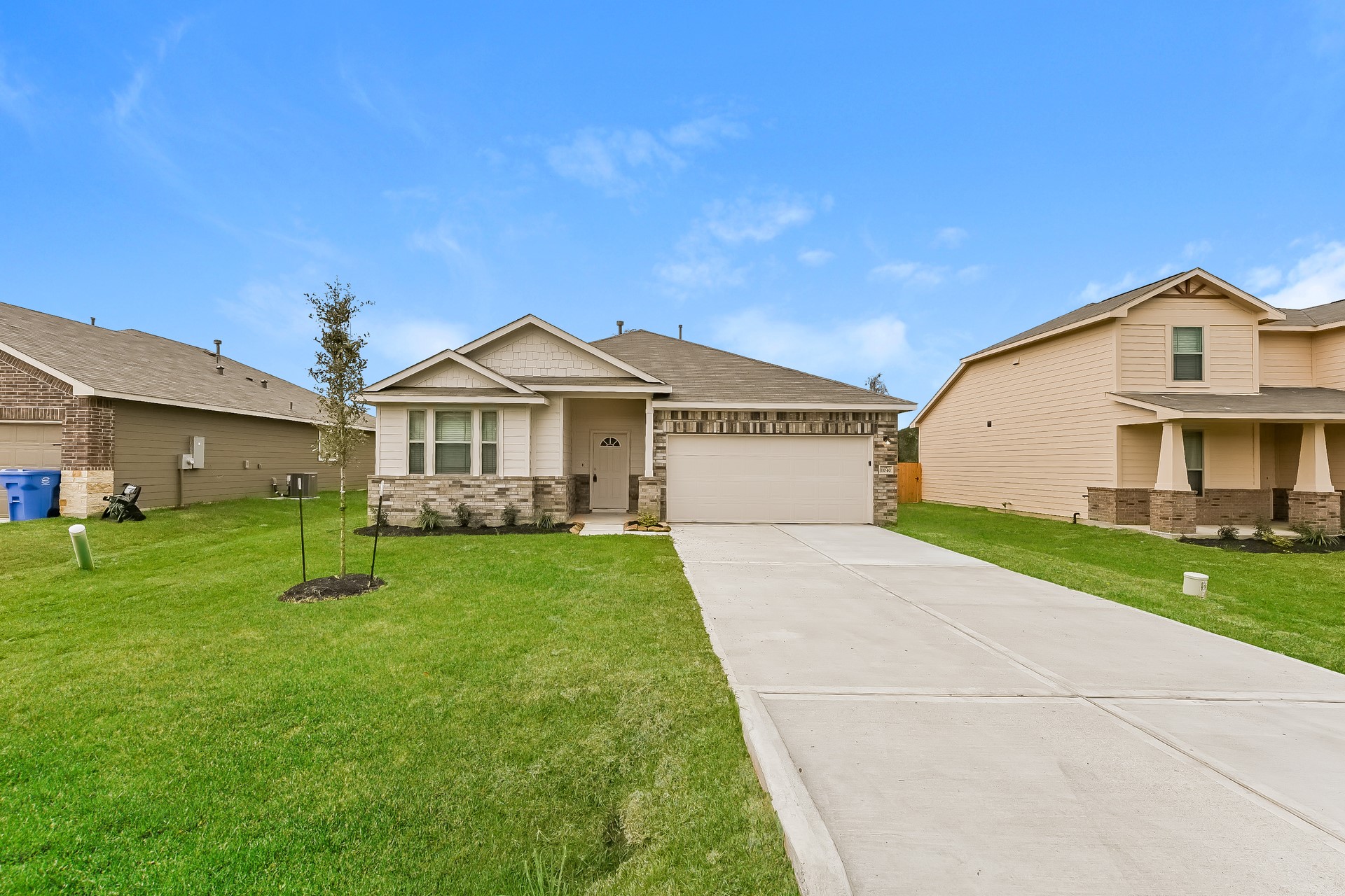 11040 Patriot Court Property Photo 1