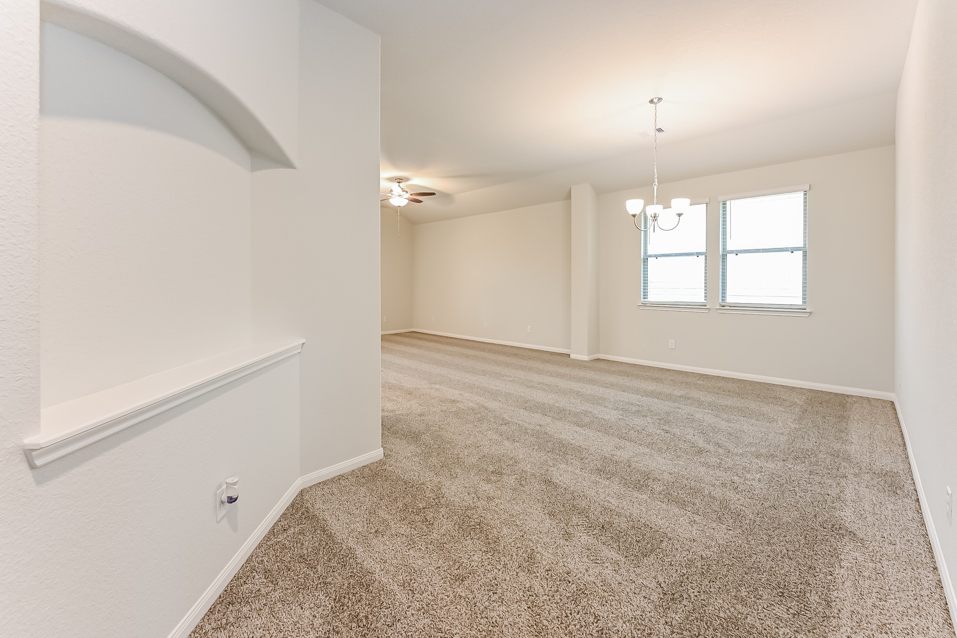 11040 Patriot Court Property Photo 2