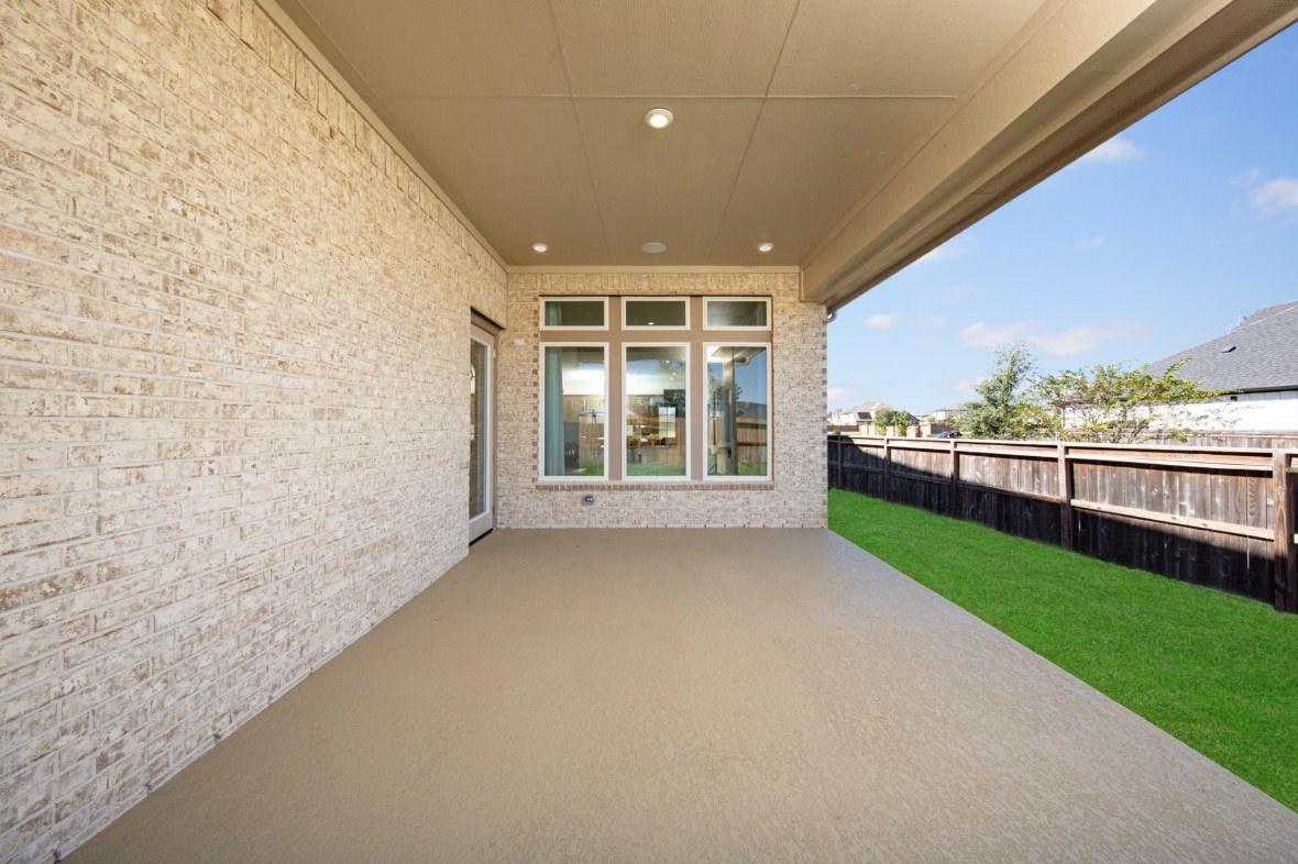 2202 Grapewood Lane Property Photo 6
