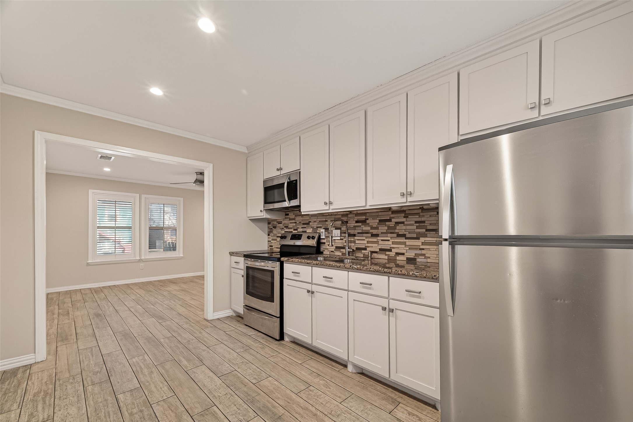 5721 Sylvia Drive Property Photo 10