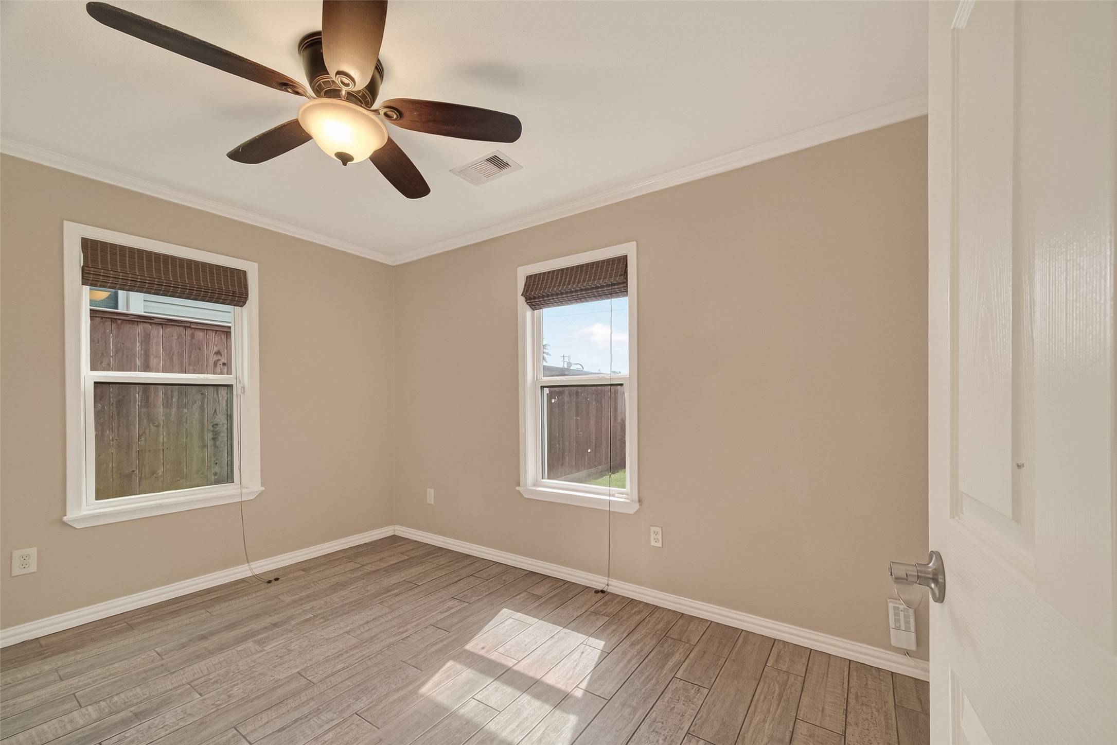 5721 Sylvia Drive Property Photo 11