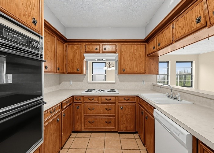 11487 Sabo Road Property Photo 16