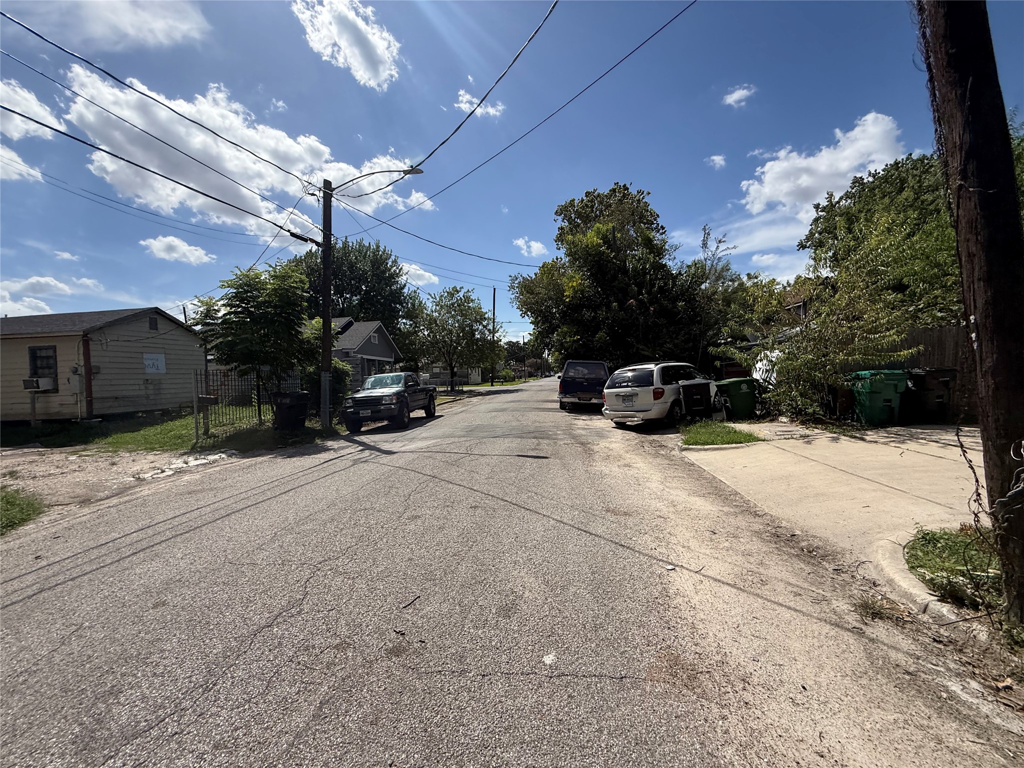 7709 Avenue E Property Photo 4