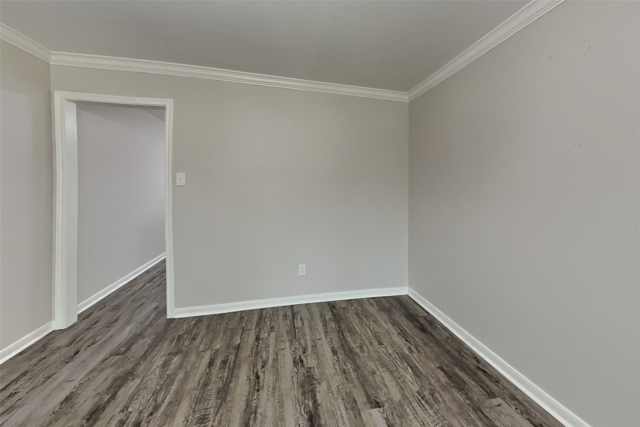 1315 Forest Hollow Drive Property Photo 6